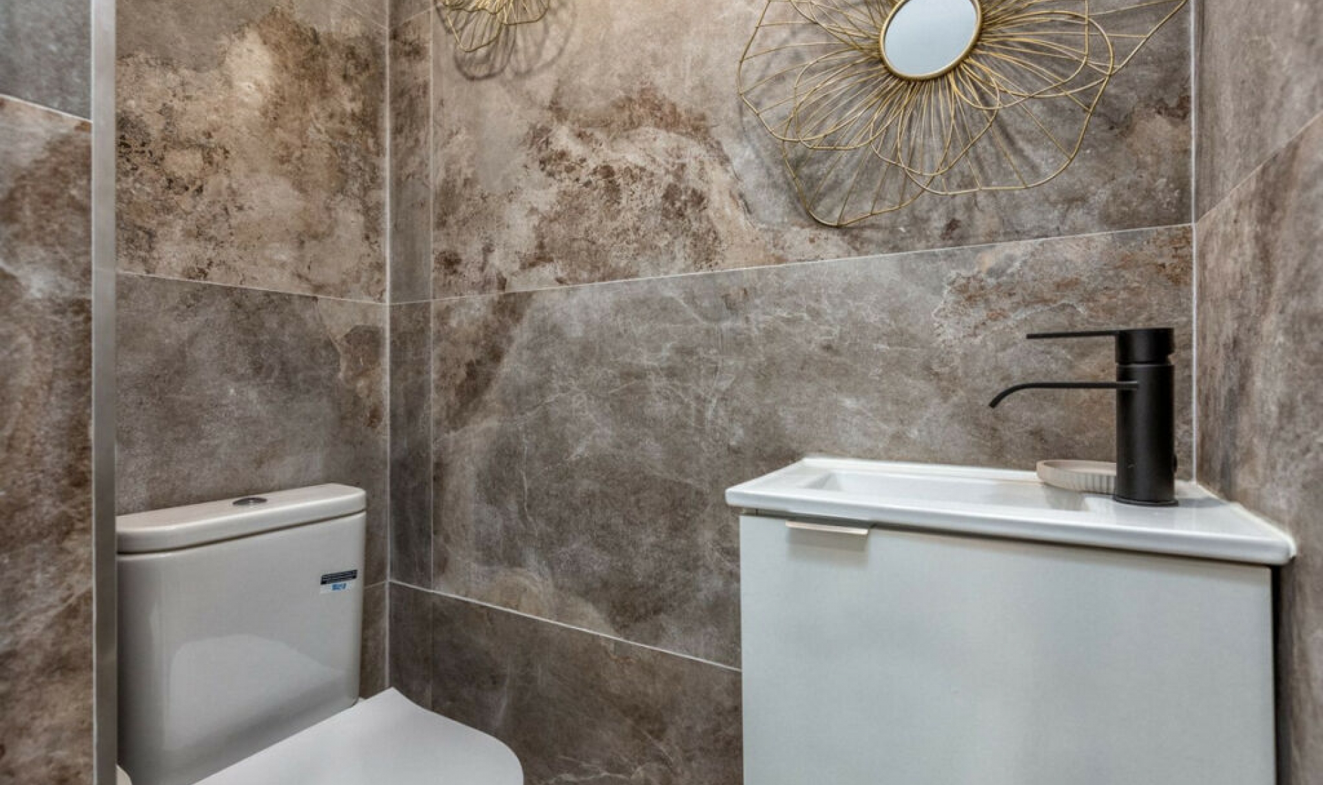 Resale - Apartment -
Puerto Banús