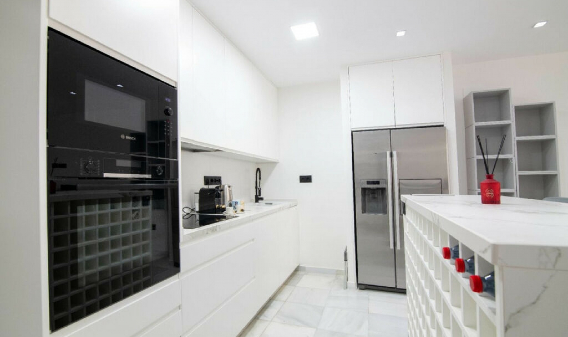 Resale - Apartment -
Puerto Banús