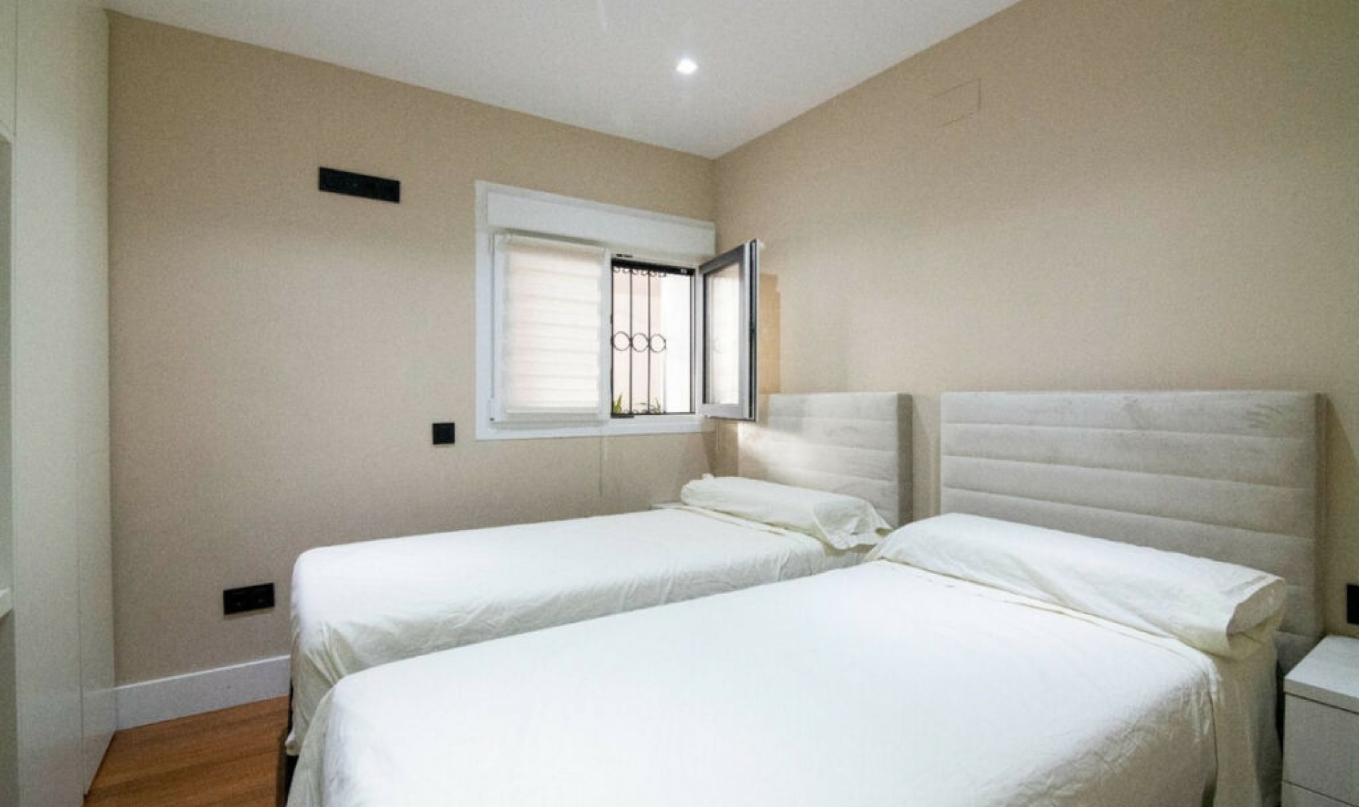 Resale - Apartment -
Puerto Banús