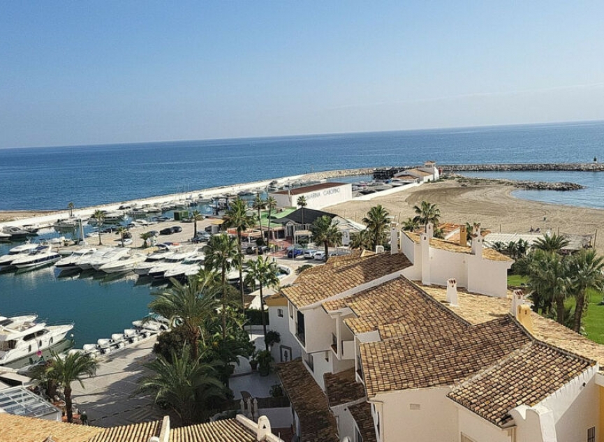 Resale - Apartment -
Puerto de Cabopino