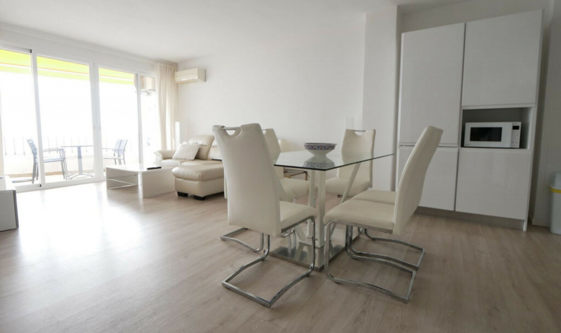 Resale - Apartment -
Puerto de Cabopino