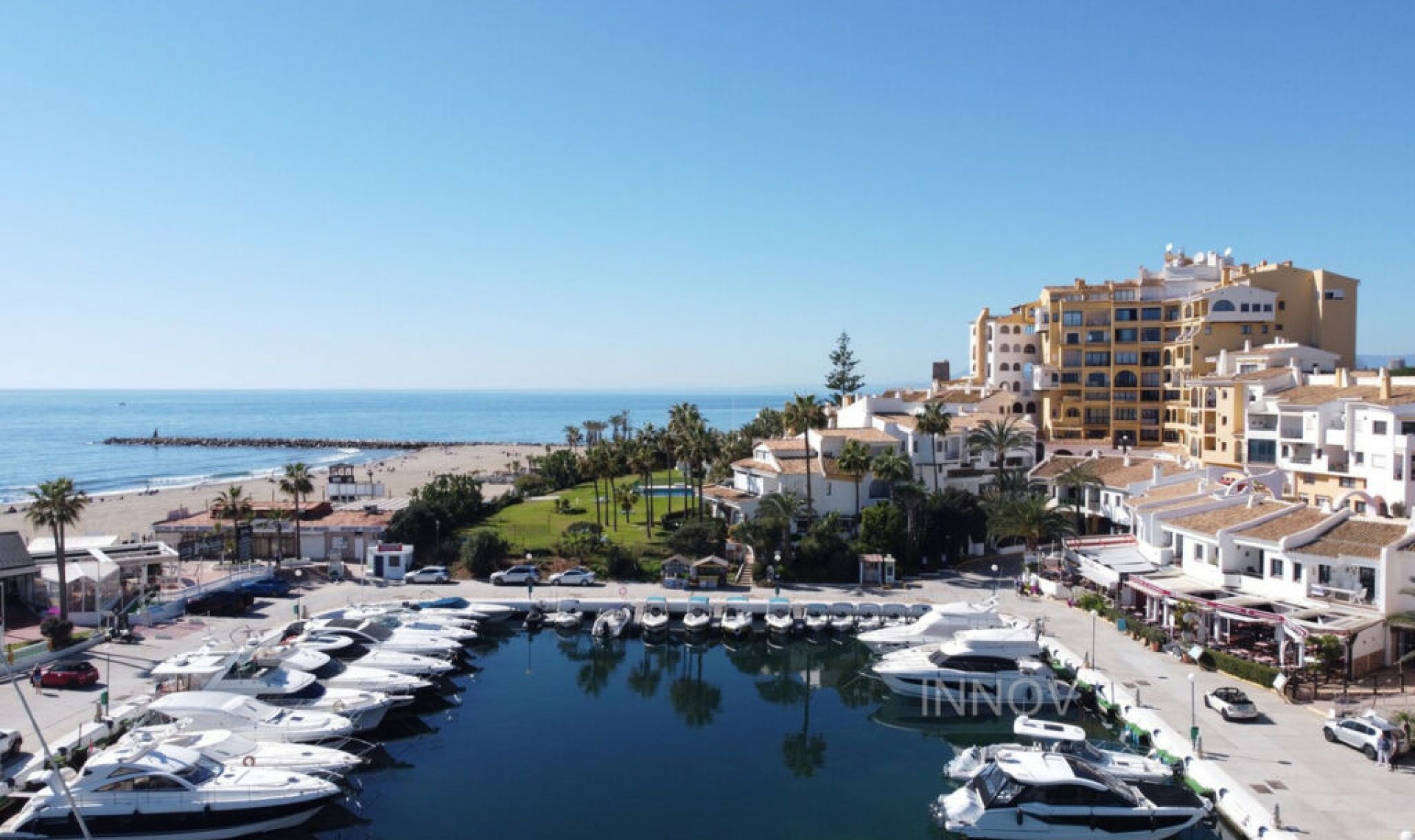 Resale - Apartment -
Puerto de Cabopino