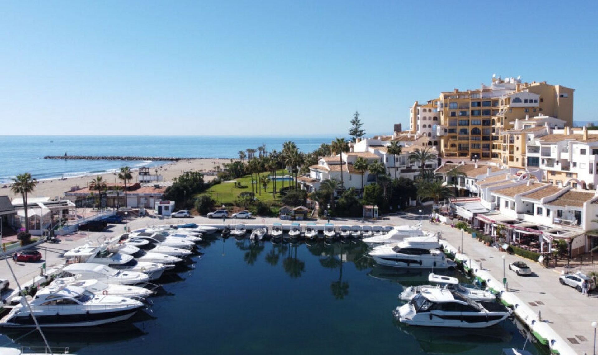 Resale - Apartment -
Puerto de Cabopino