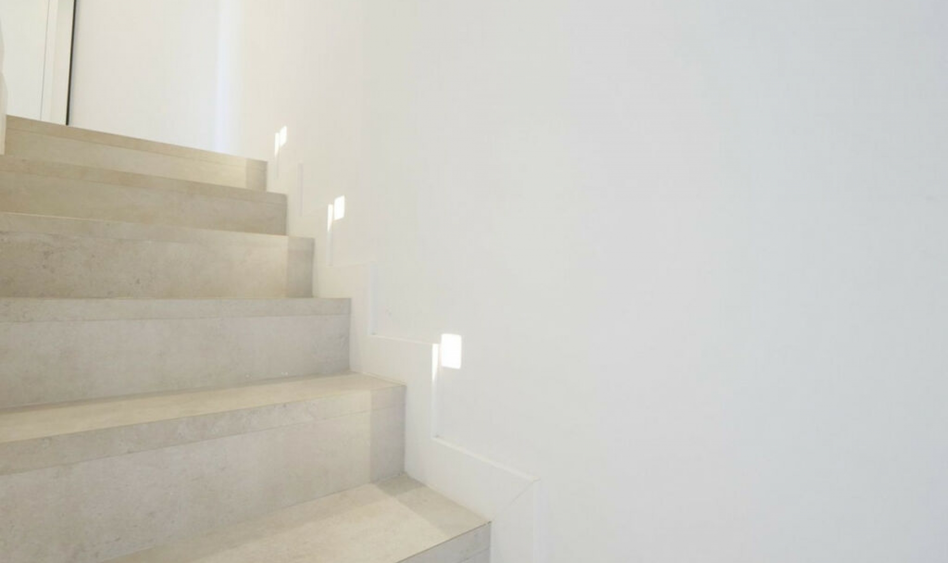 Resale - Apartment -
Puerto de Cabopino