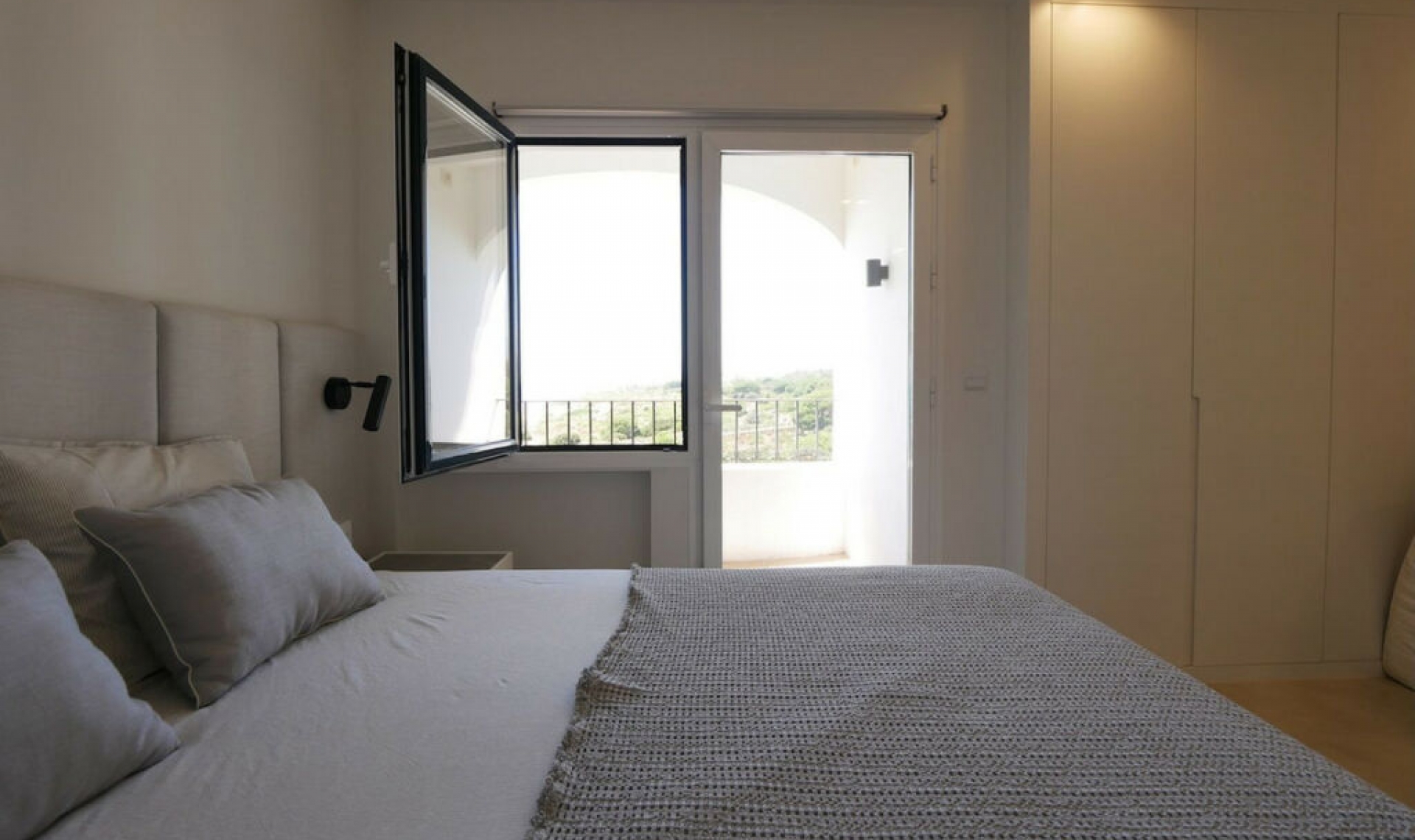 Resale - Apartment -
Puerto de Cabopino