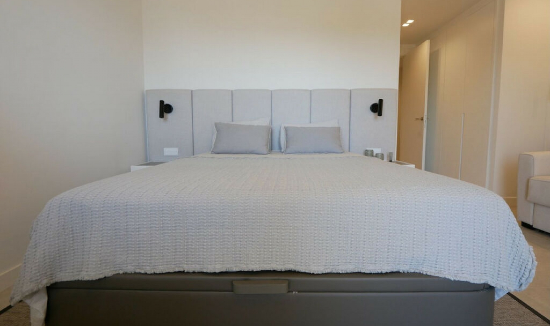 Resale - Apartment -
Puerto de Cabopino