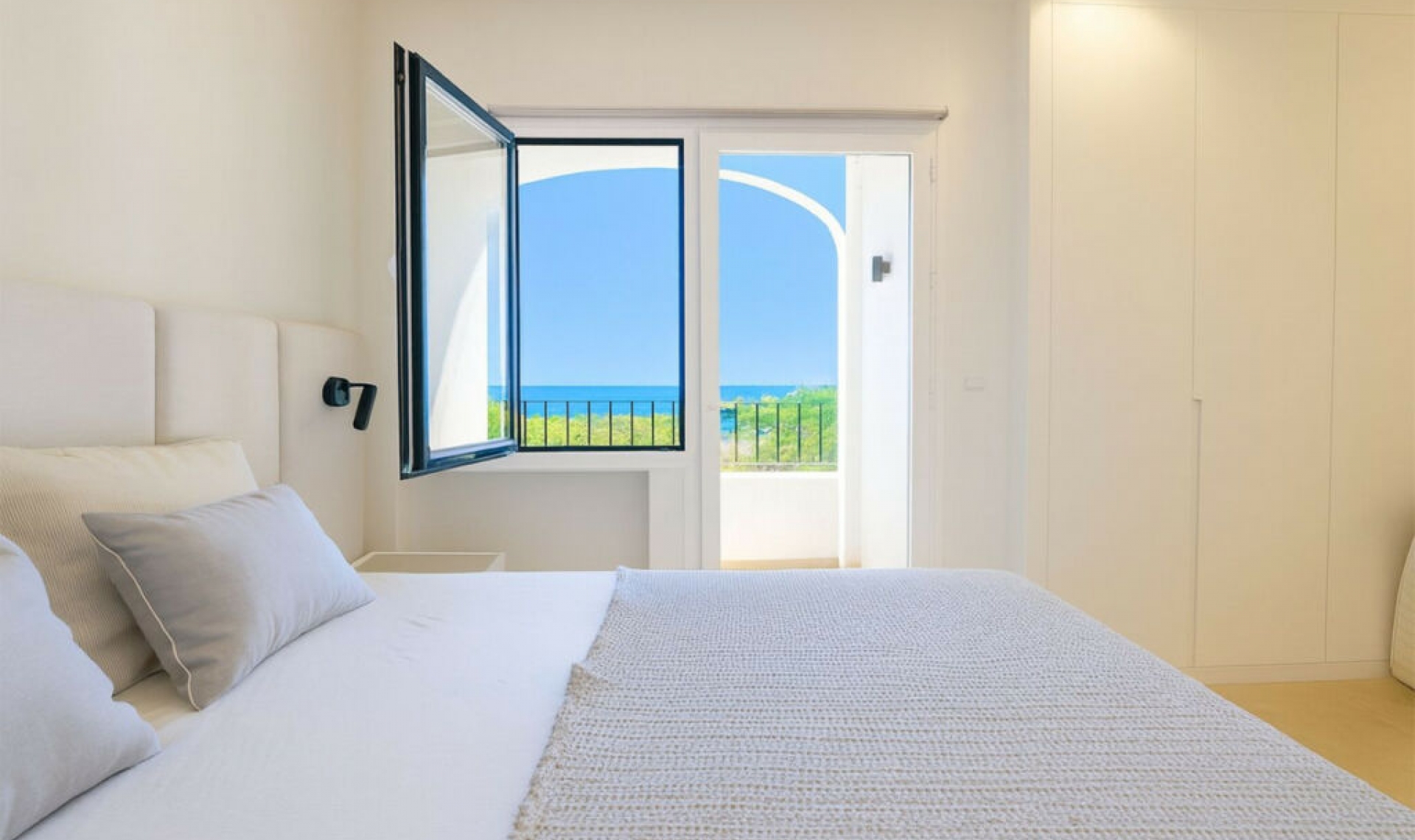 Resale - Apartment -
Puerto de Cabopino