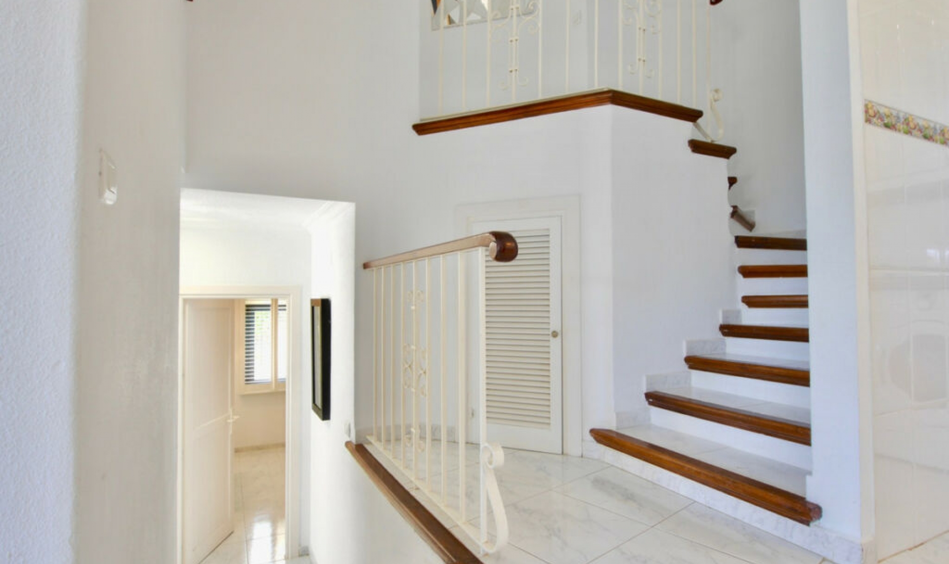 Resale - Apartment -
Puerto de Cabopino