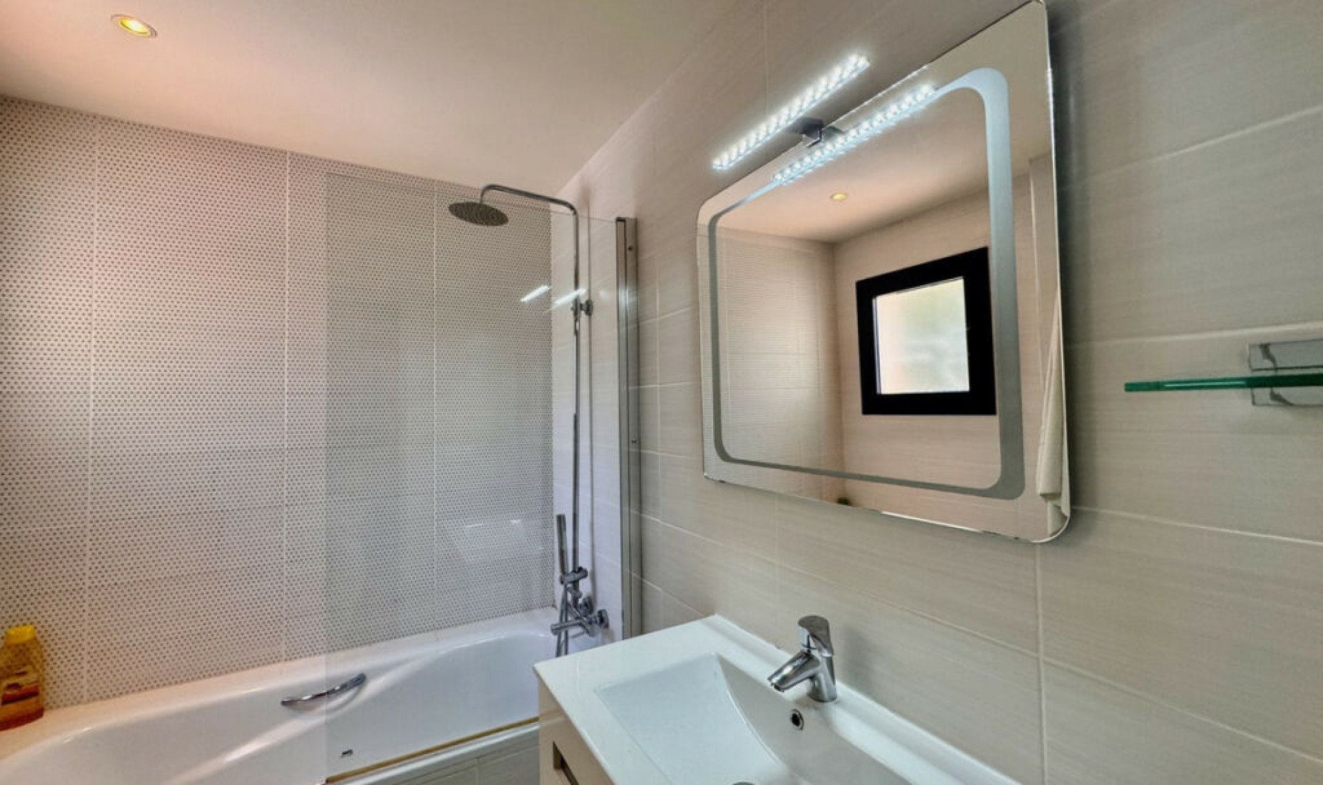Resale - Apartment -
Puerto de Cabopino