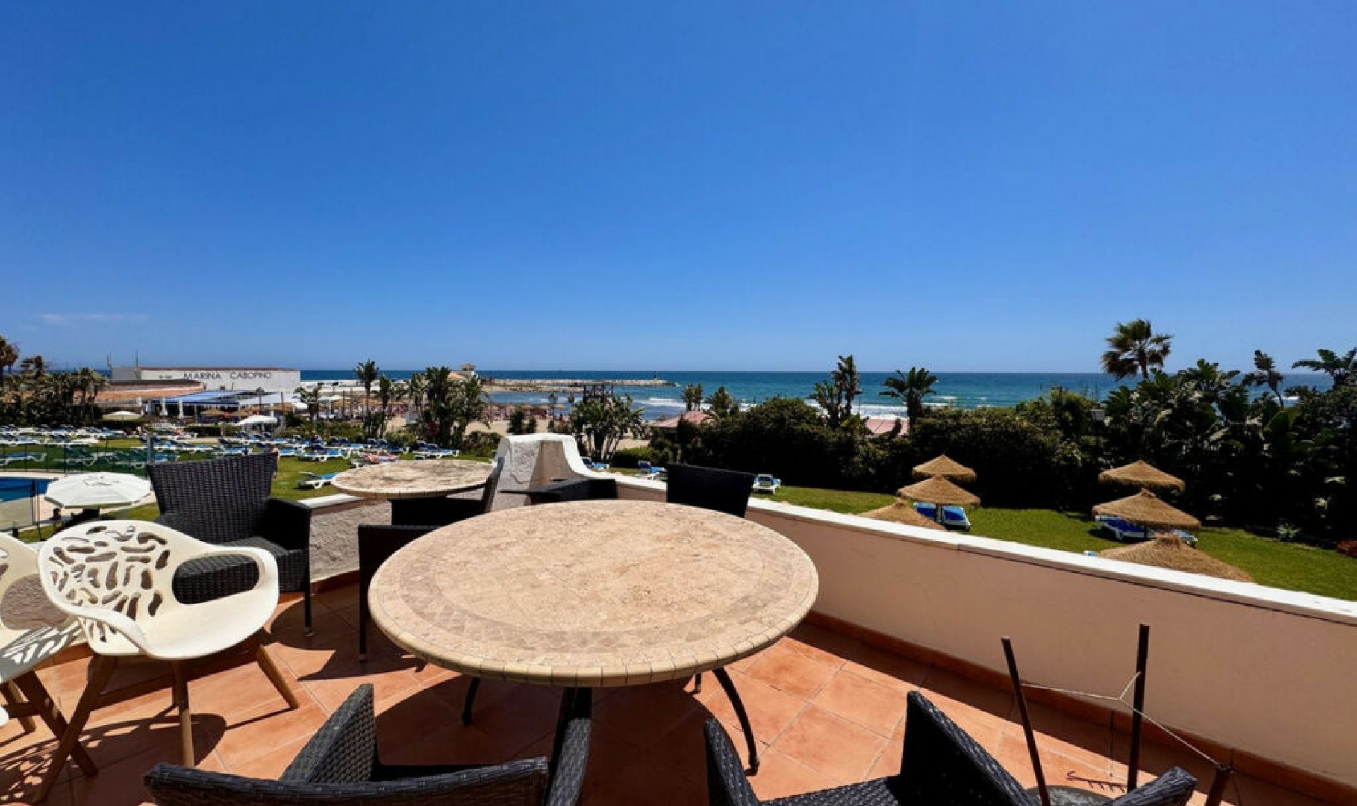 Resale - Apartment -
Puerto de Cabopino