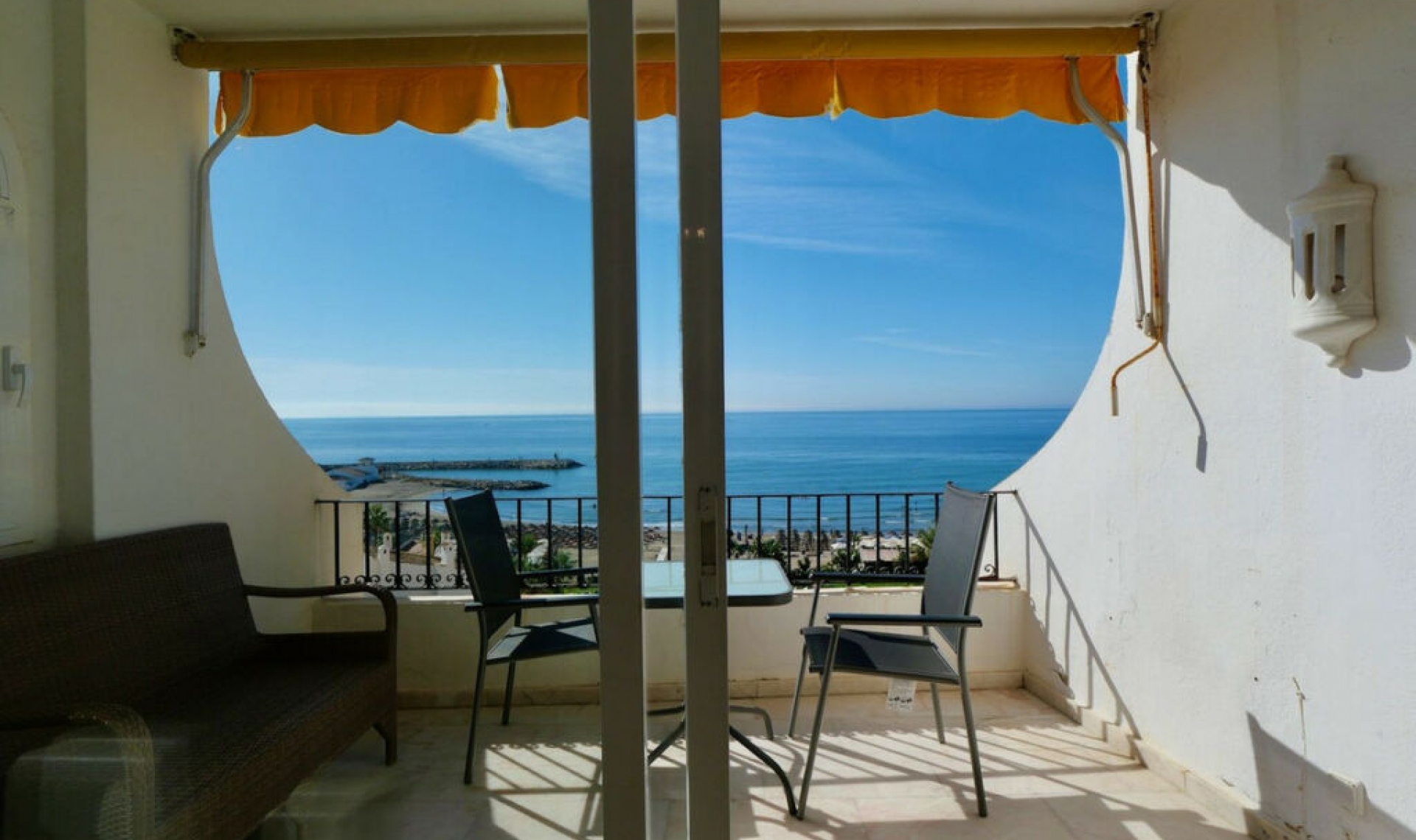 Resale - Apartment -
Puerto de Cabopino