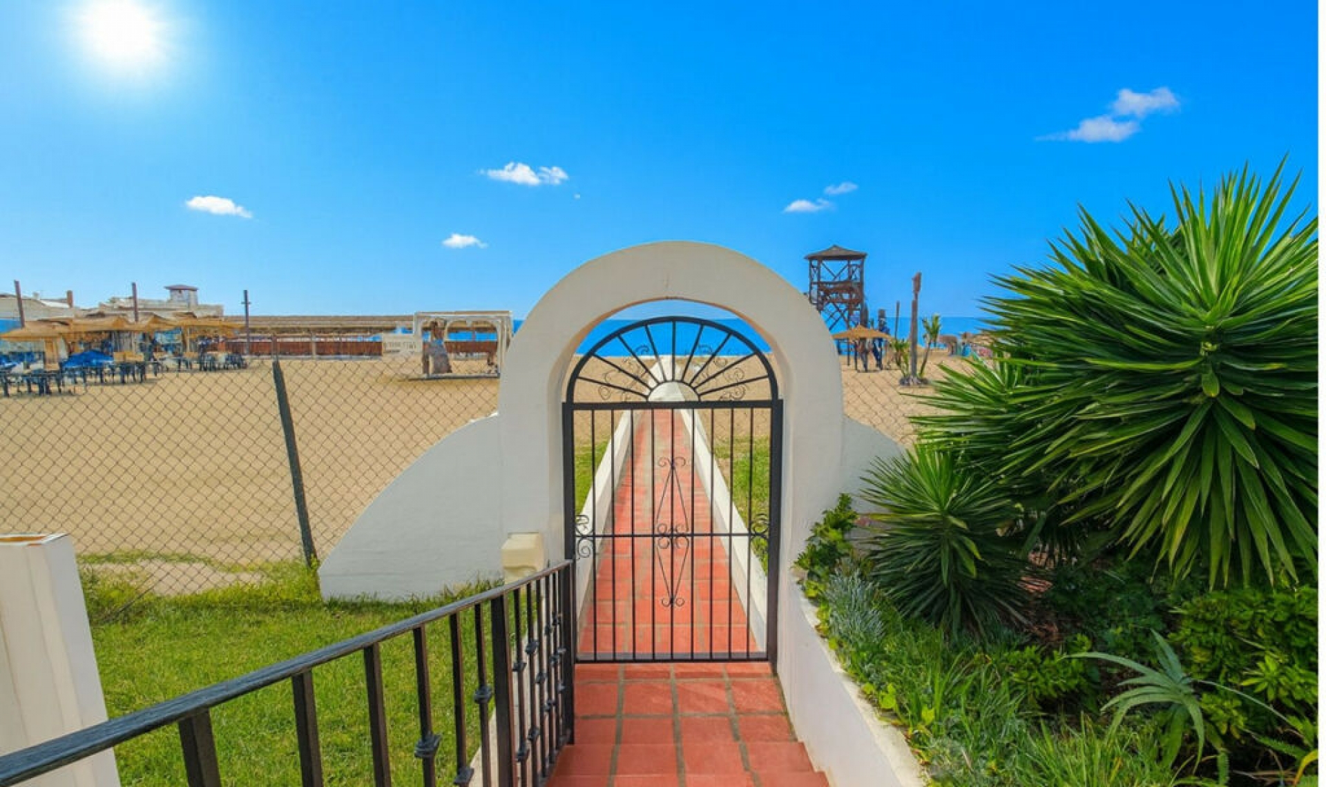 Resale - Apartment -
Puerto de Cabopino