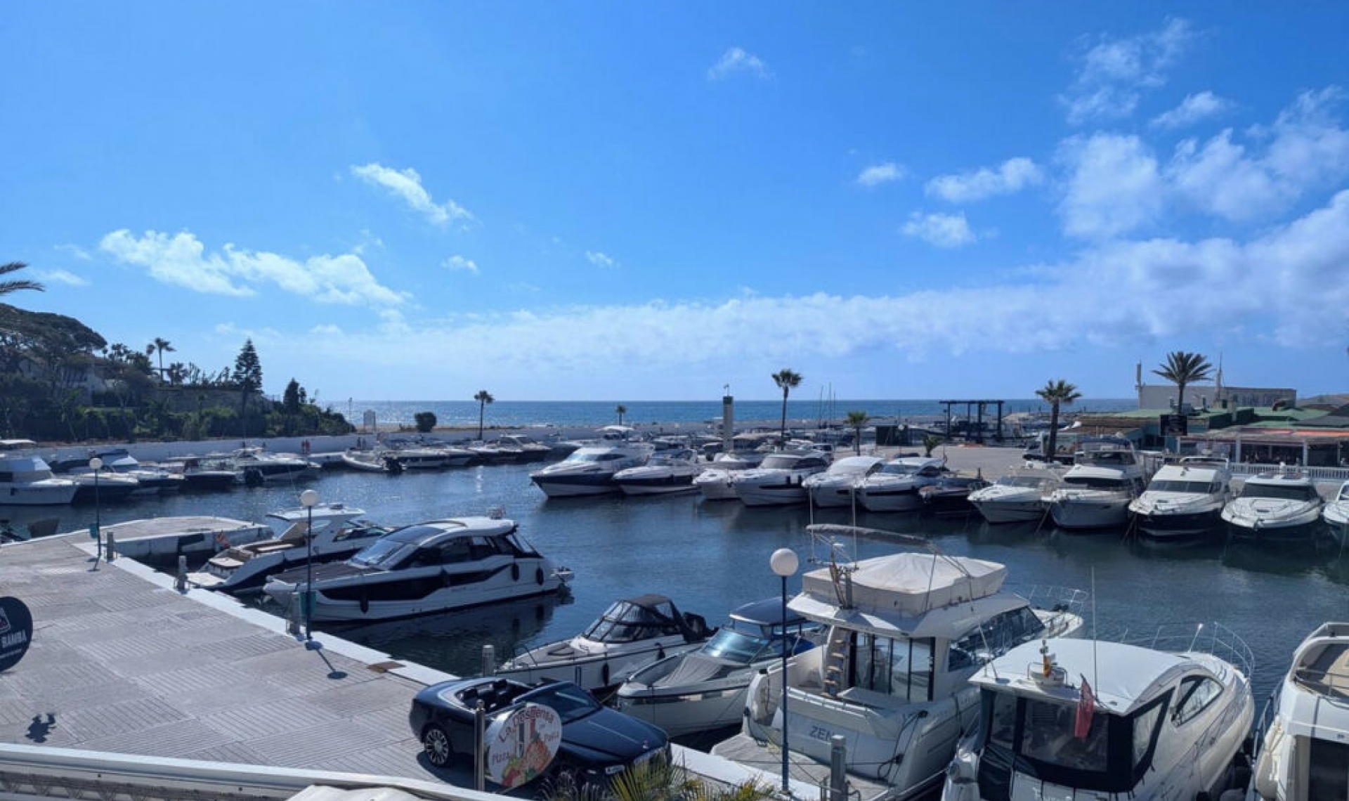 Resale - Apartment -
Puerto de Cabopino