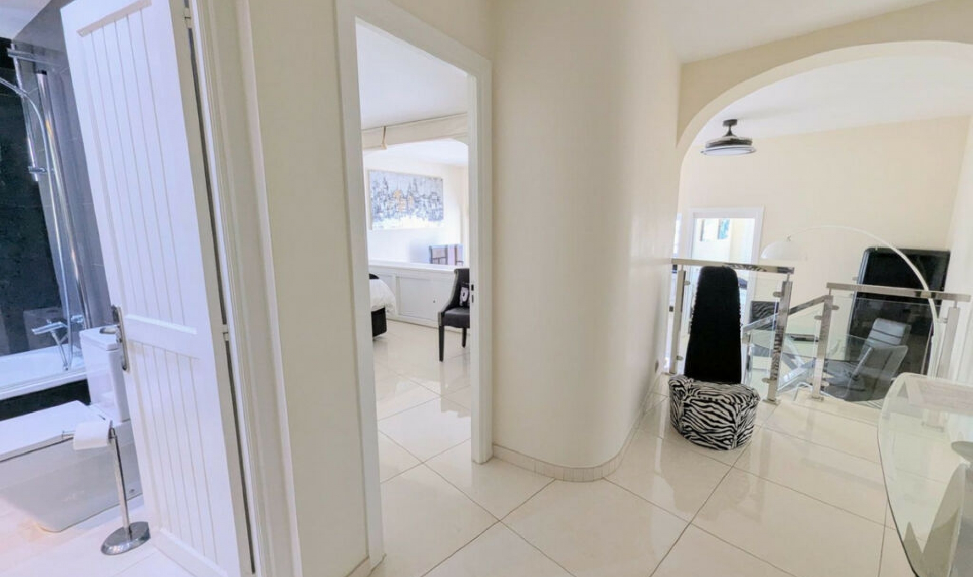 Resale - Apartment -
Puerto de Cabopino