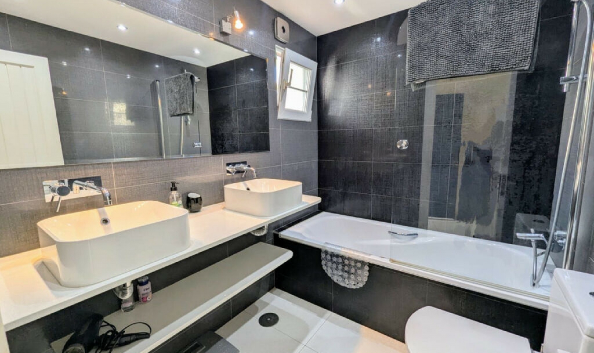 Resale - Apartment -
Puerto de Cabopino