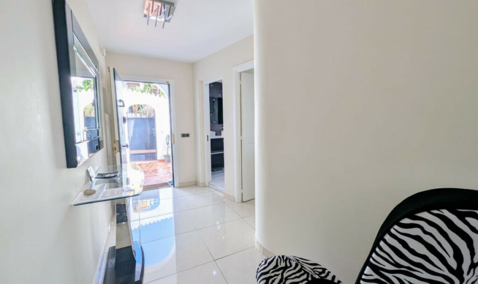 Resale - Apartment -
Puerto de Cabopino