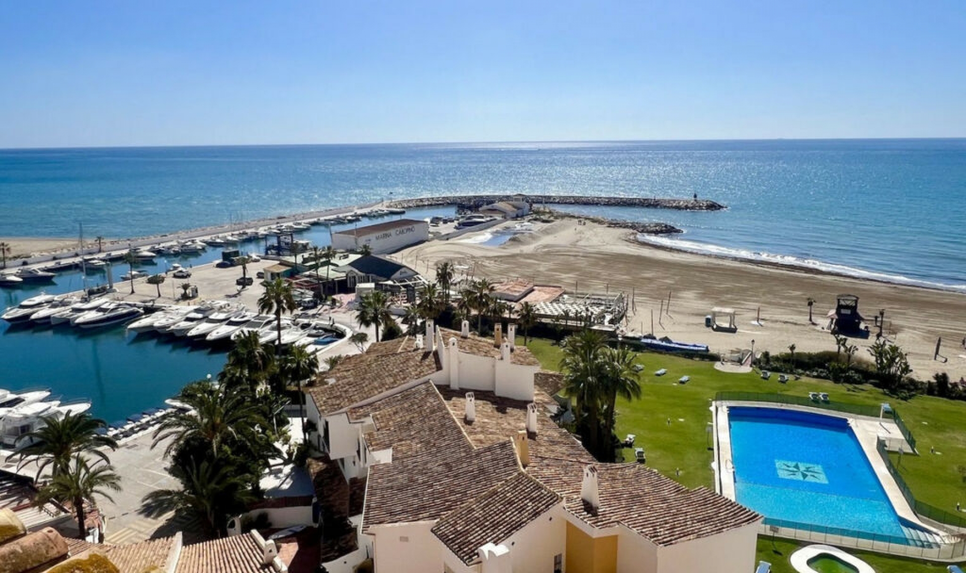 Resale - Apartment -
Puerto de Cabopino