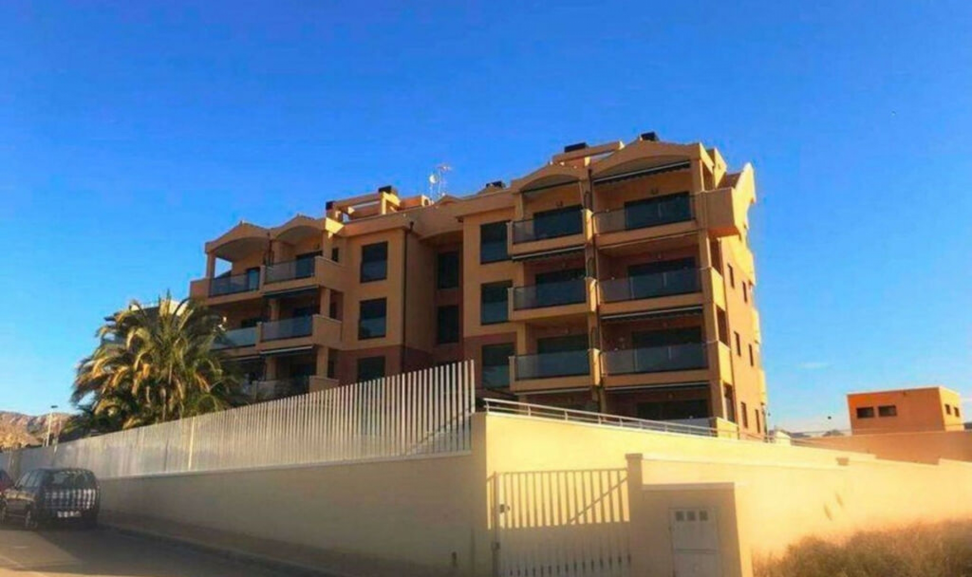 Resale - Apartment -
Puerto de mazarron