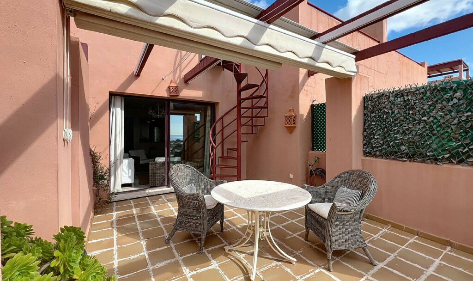 Resale - Apartment -
Punta Chullera