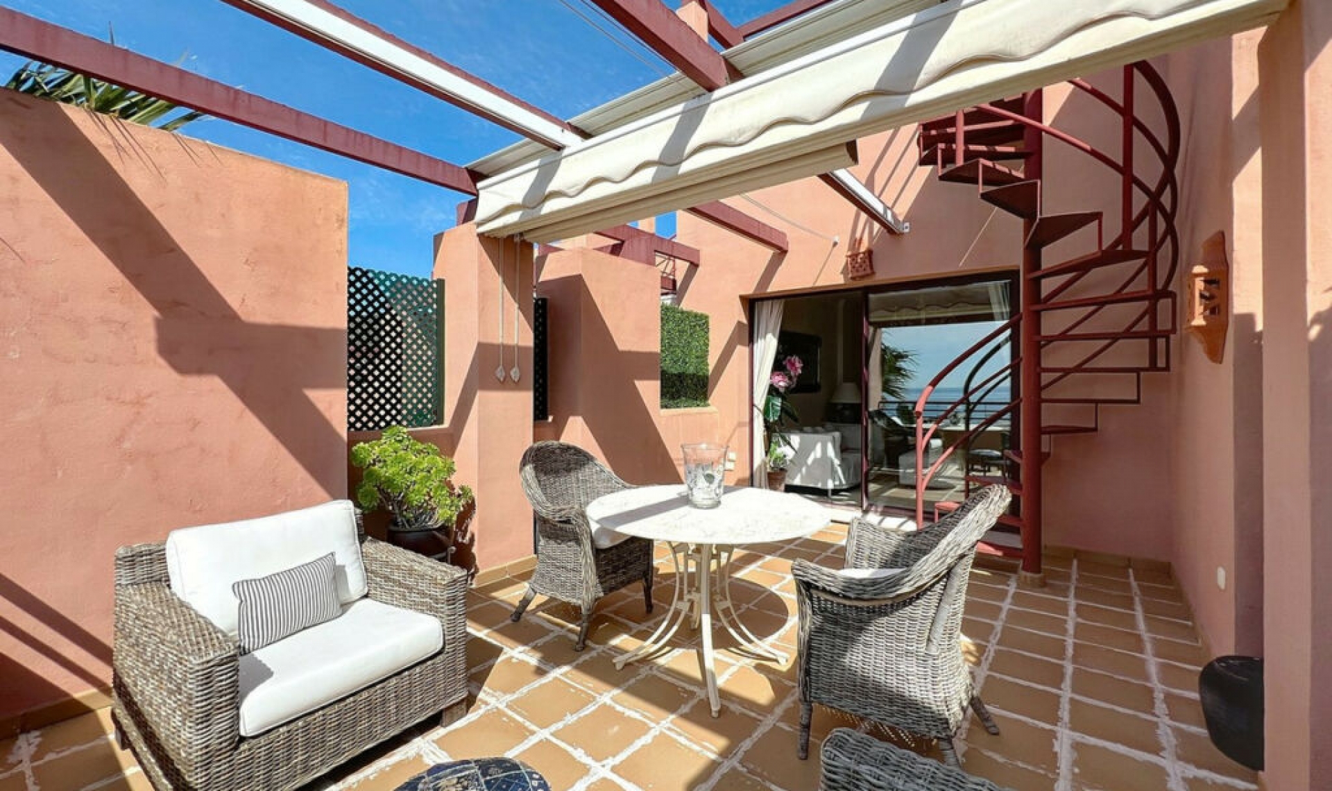 Resale - Apartment -
Punta Chullera