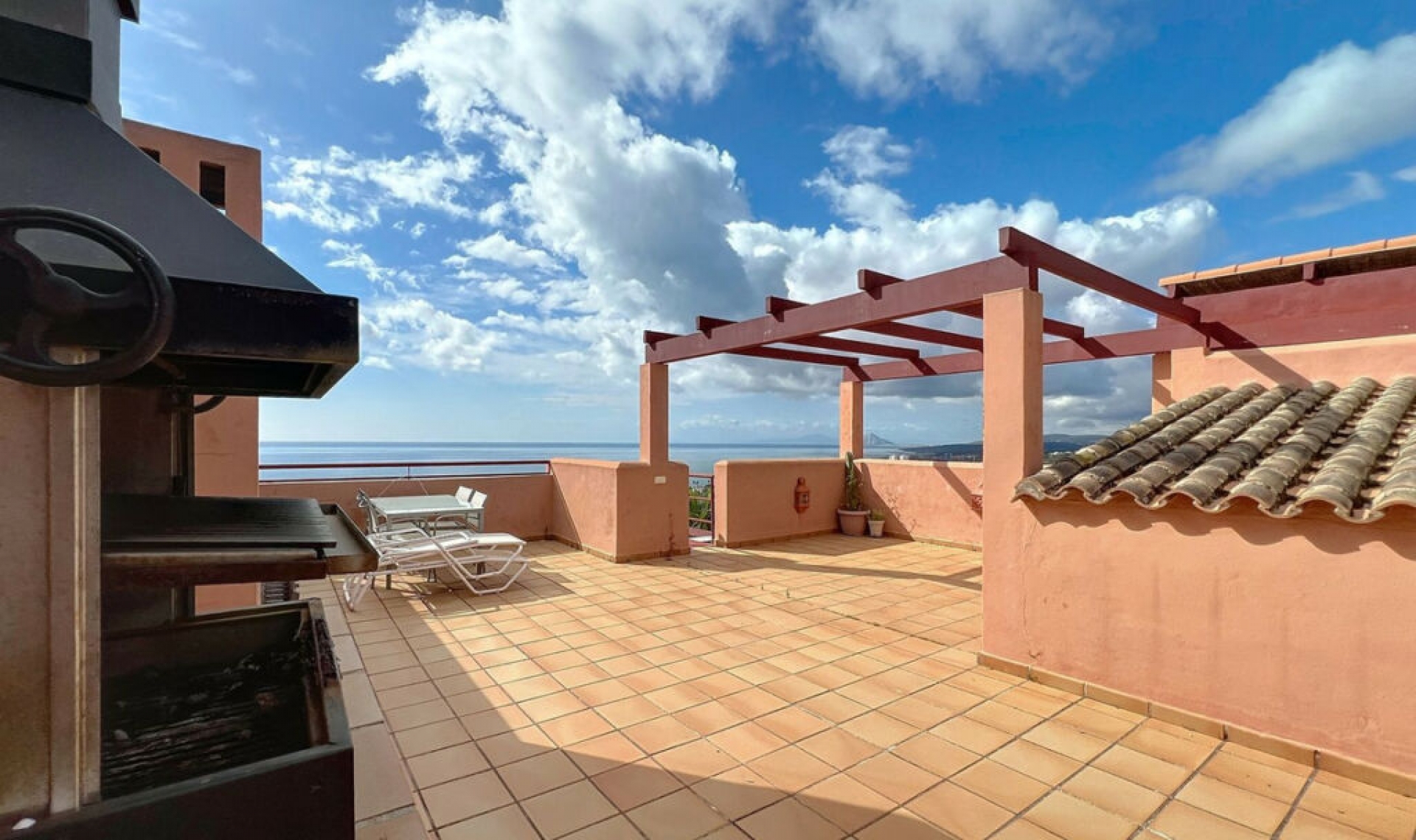 Resale - Apartment -
Punta Chullera
