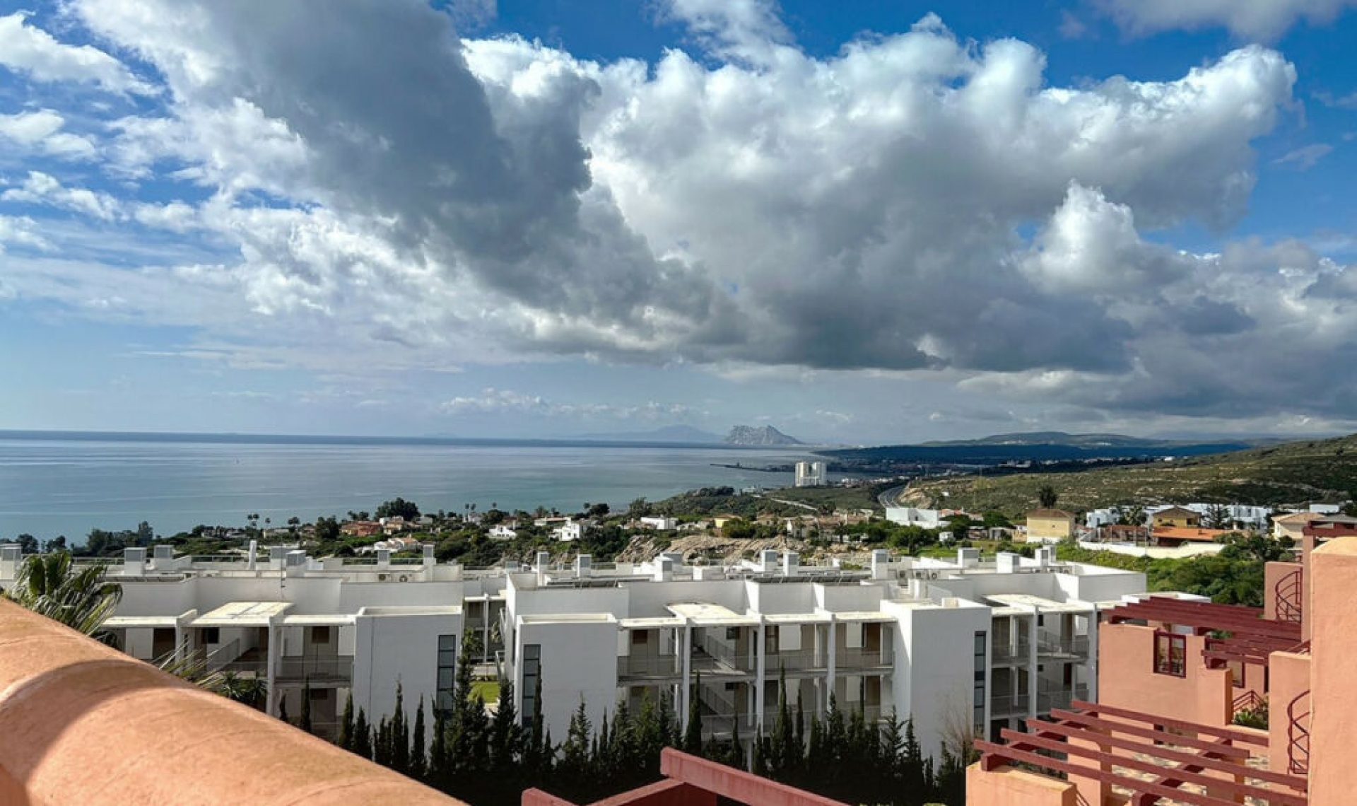 Resale - Apartment -
Punta Chullera