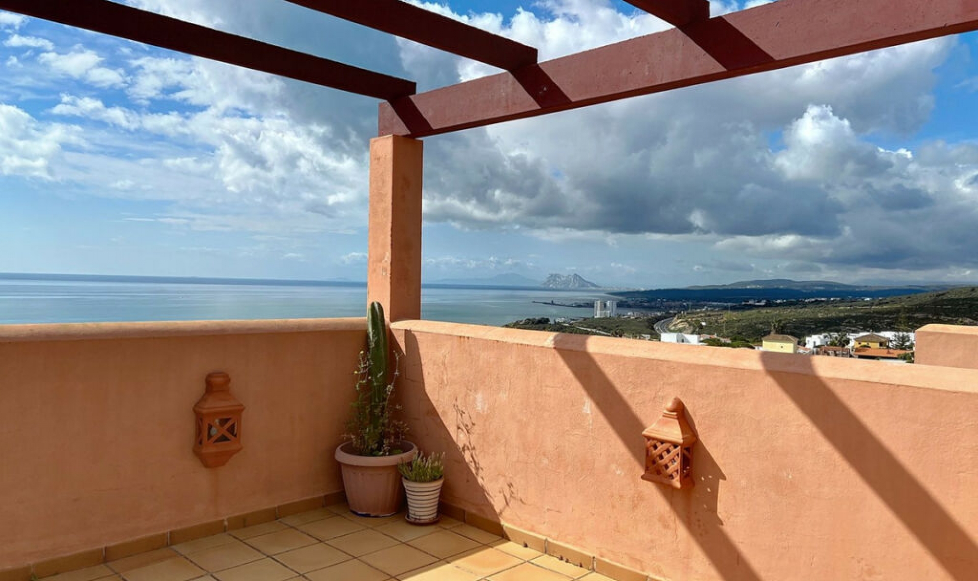 Resale - Apartment -
Punta Chullera