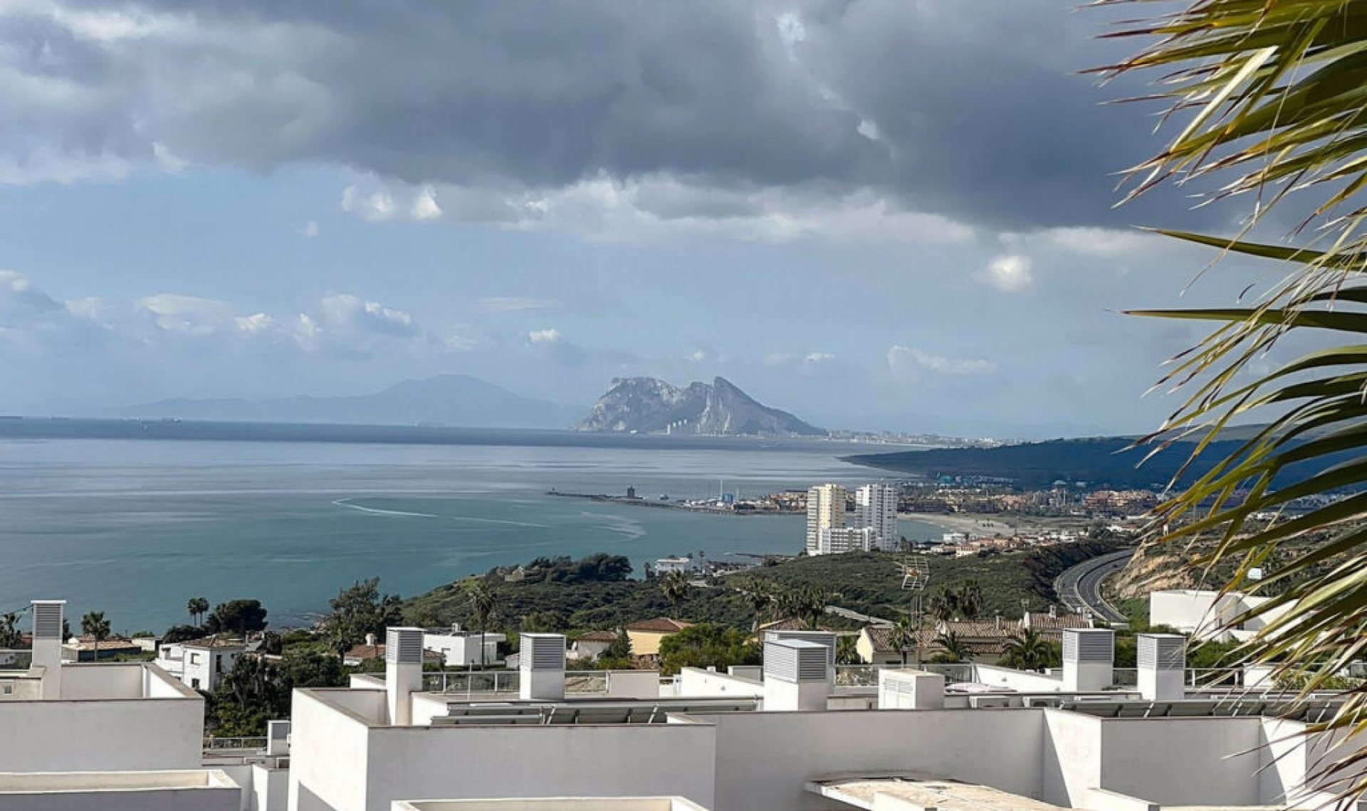 Resale - Apartment -
Punta Chullera