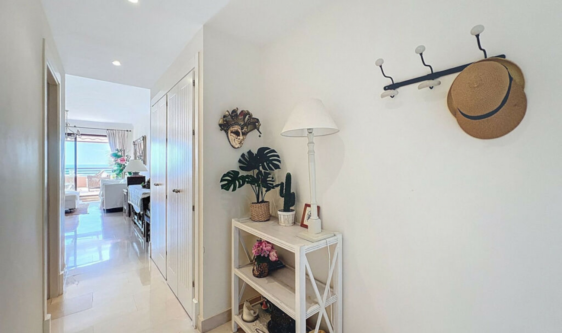 Resale - Apartment -
Punta Chullera