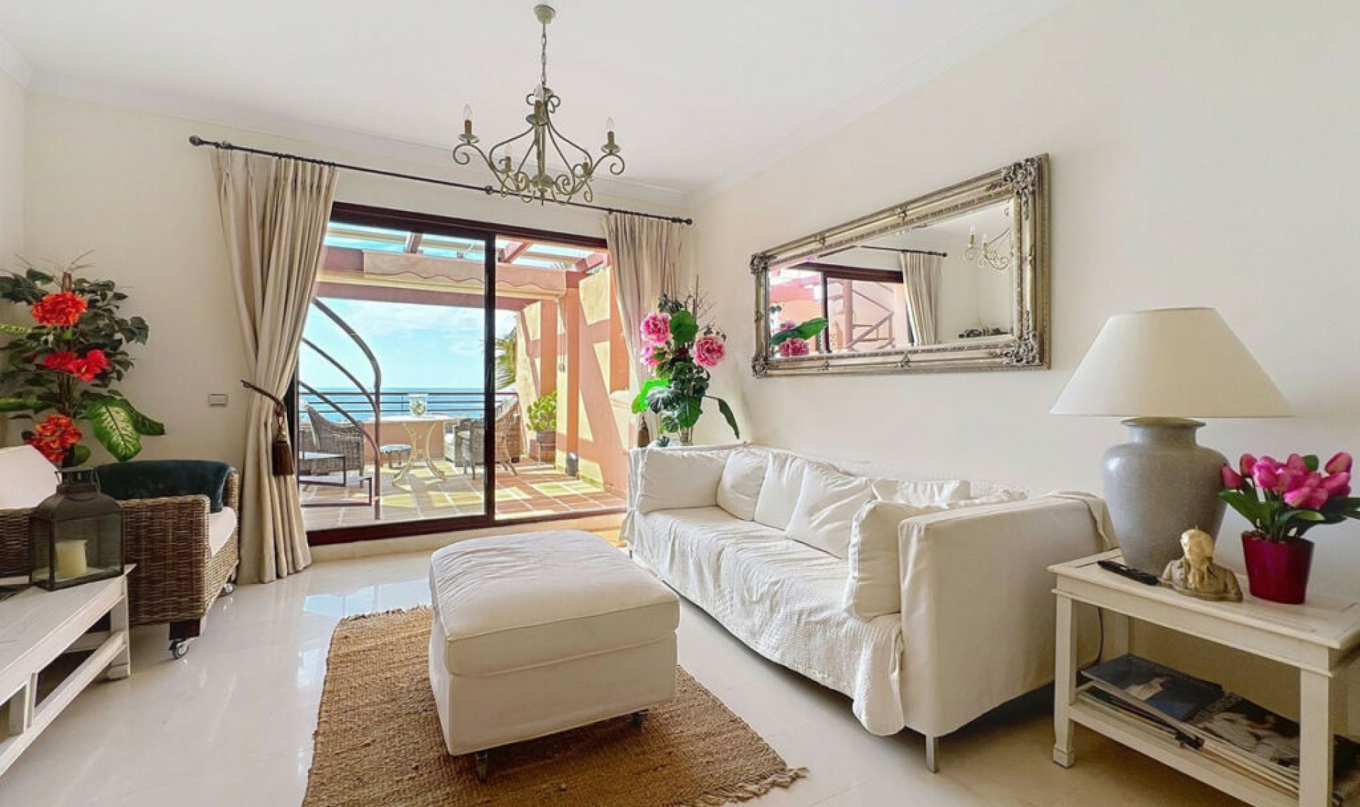 Resale - Apartment -
Punta Chullera