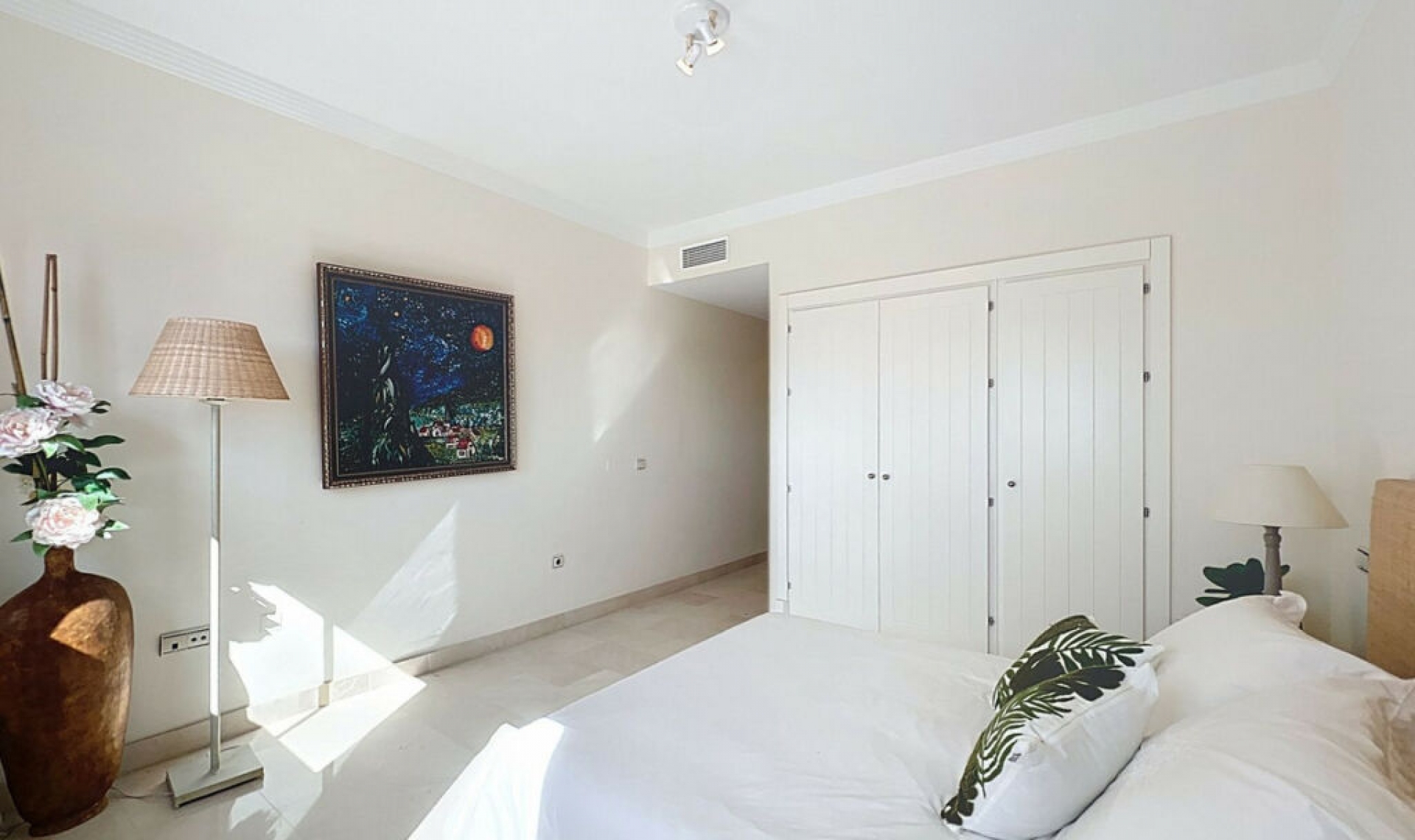 Resale - Apartment -
Punta Chullera