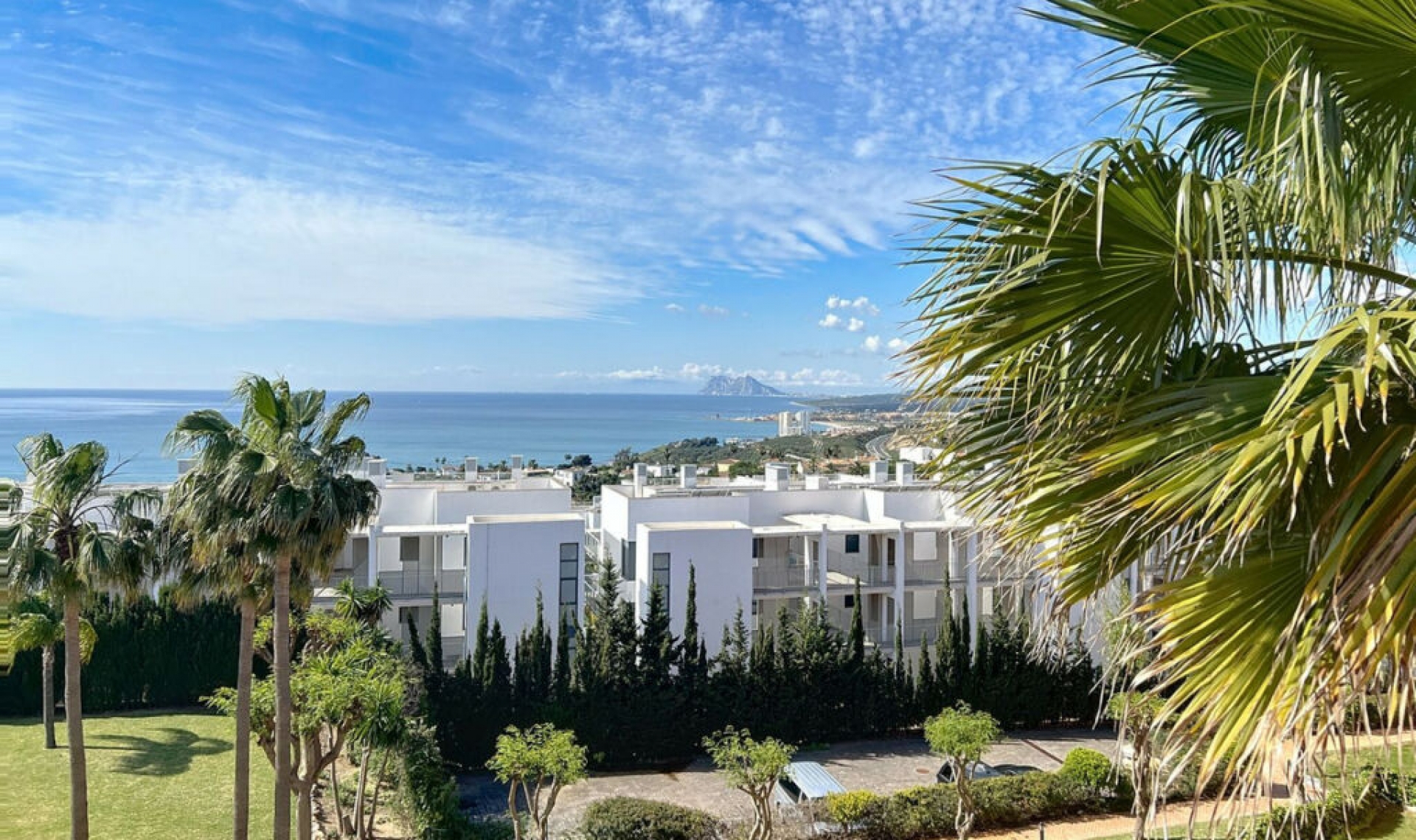 Resale - Apartment -
Punta Chullera