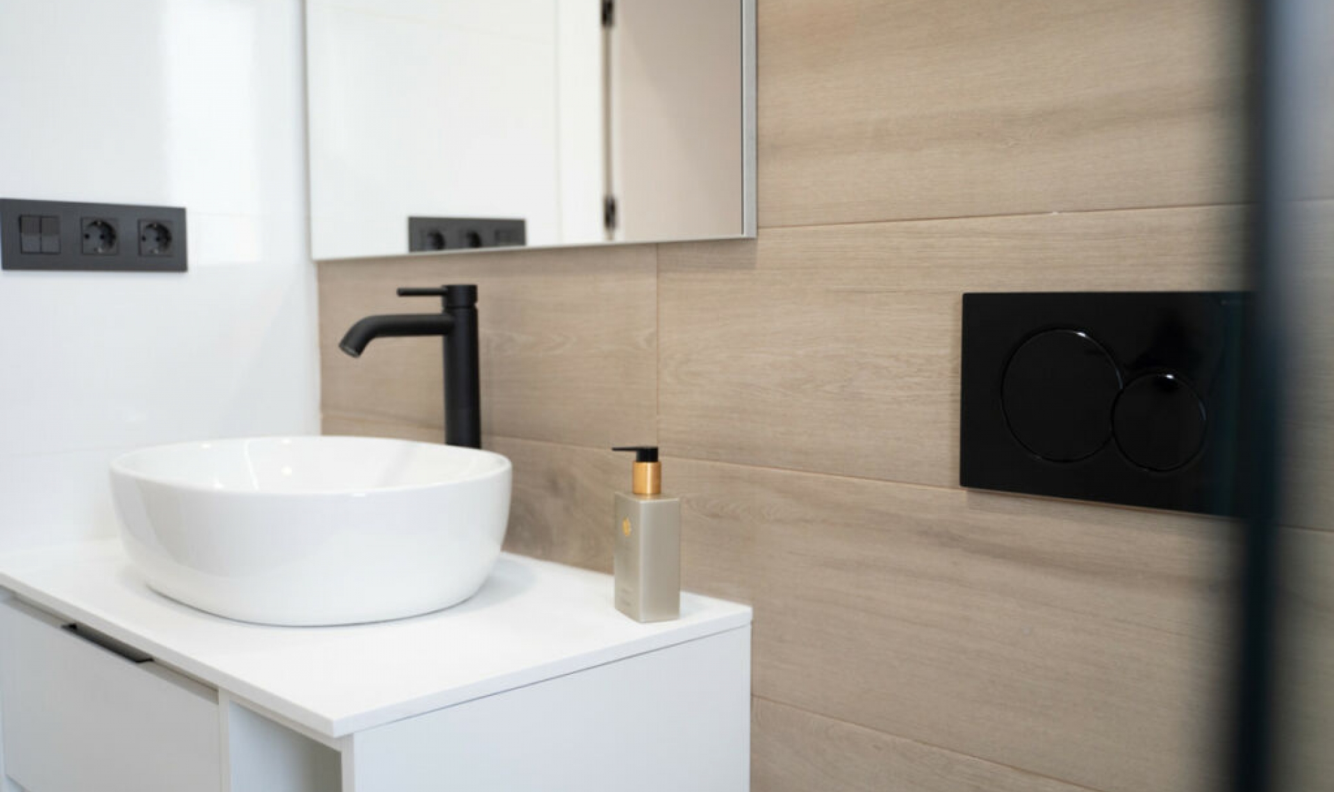 Resale - Apartment -
Punta Prima