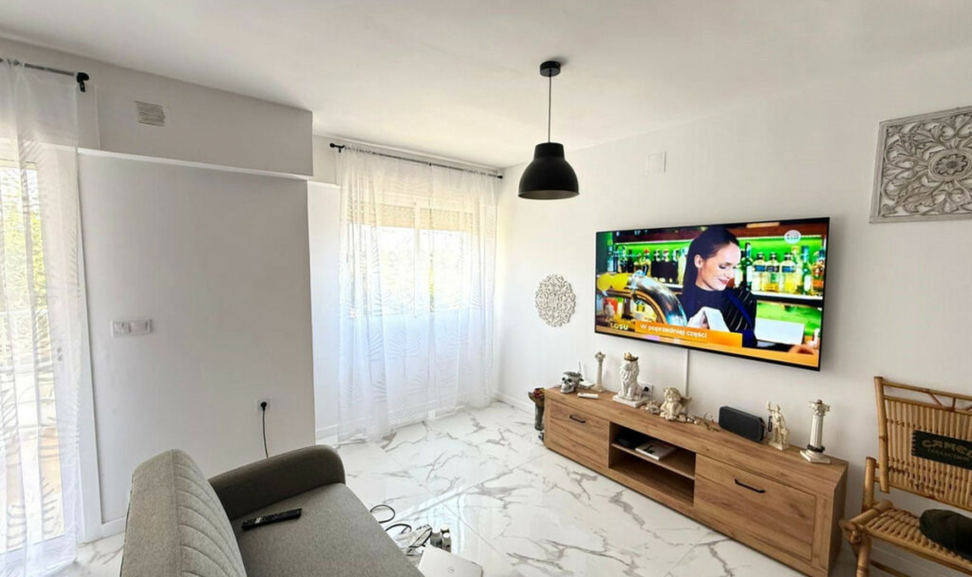 Resale - Apartment -
Punta Prima