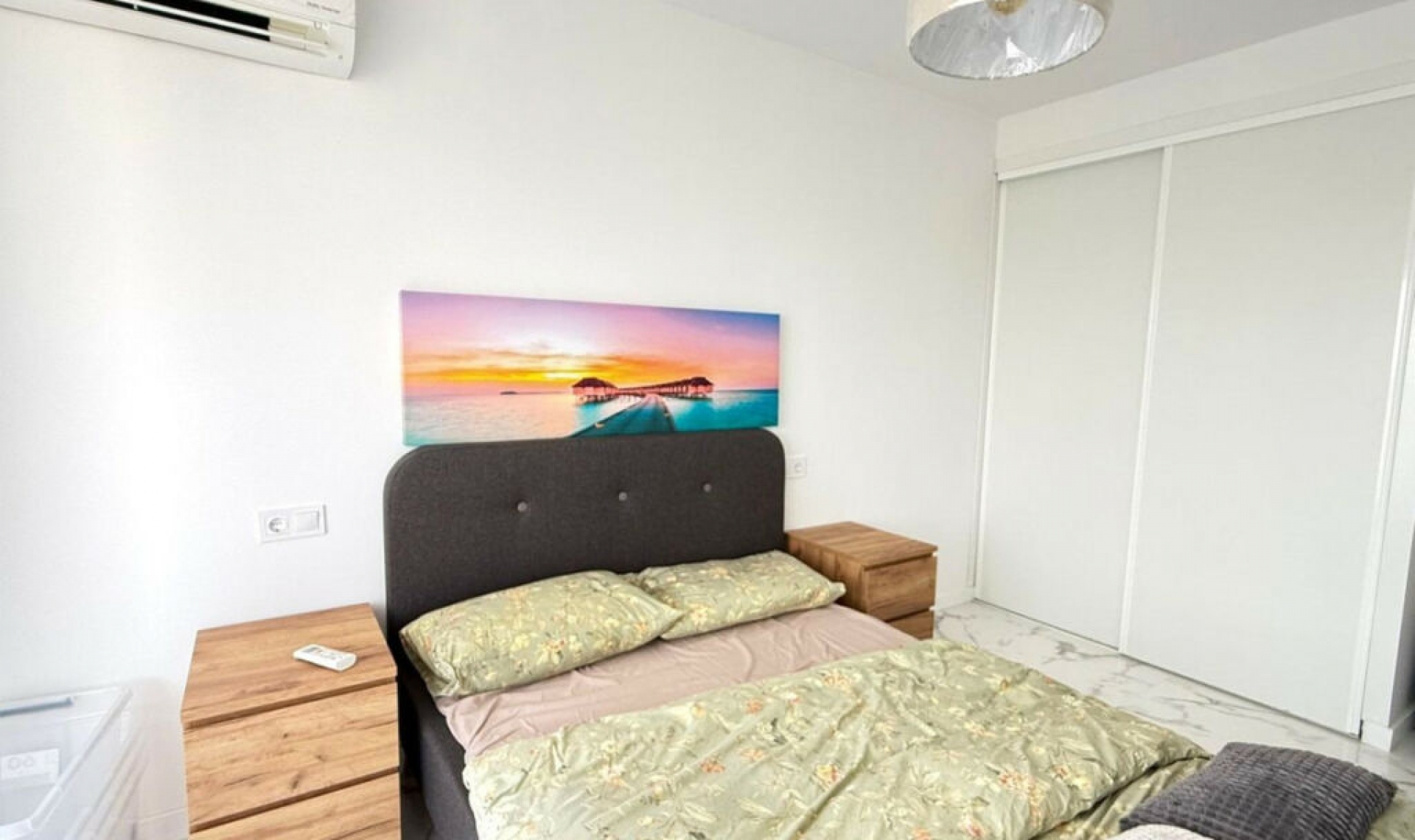 Resale - Apartment -
Punta Prima