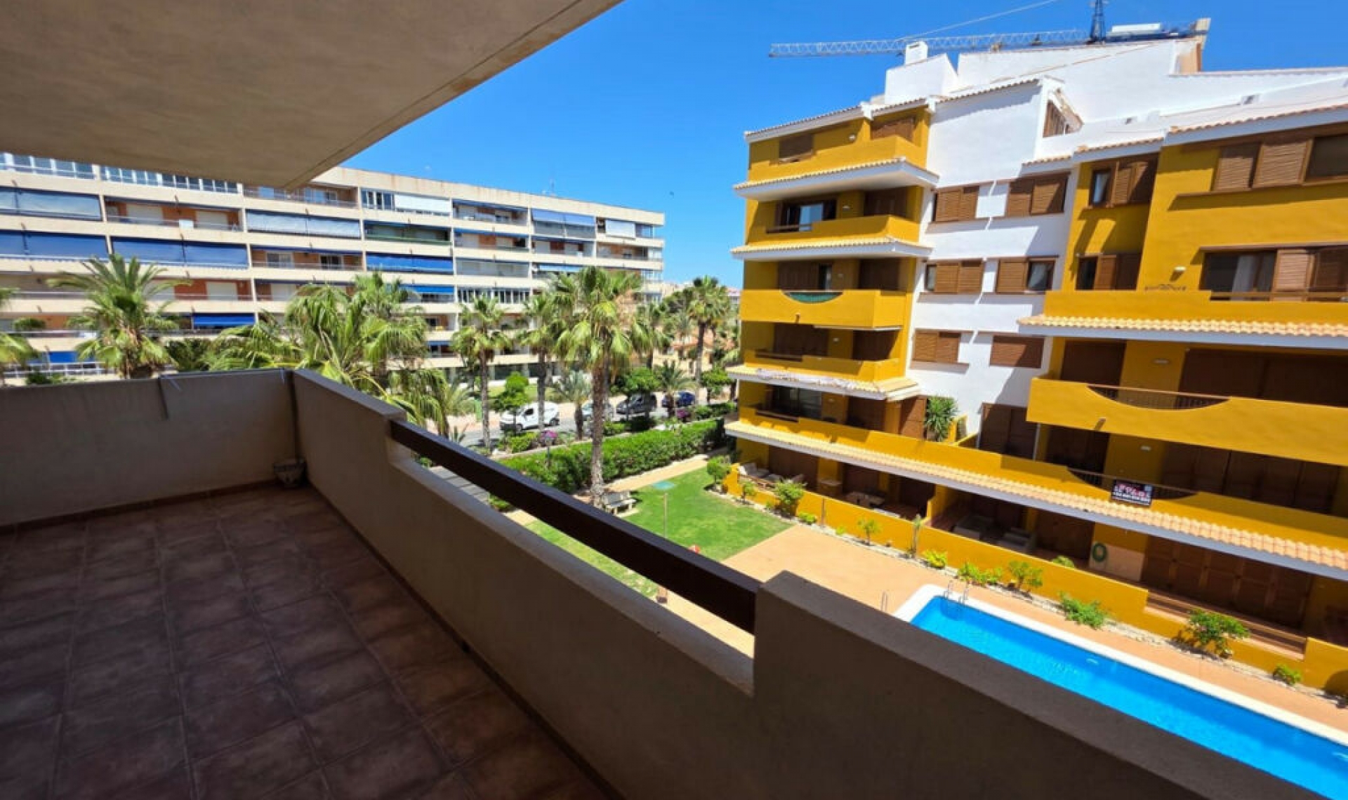 Resale - Apartment -
Punta Prima