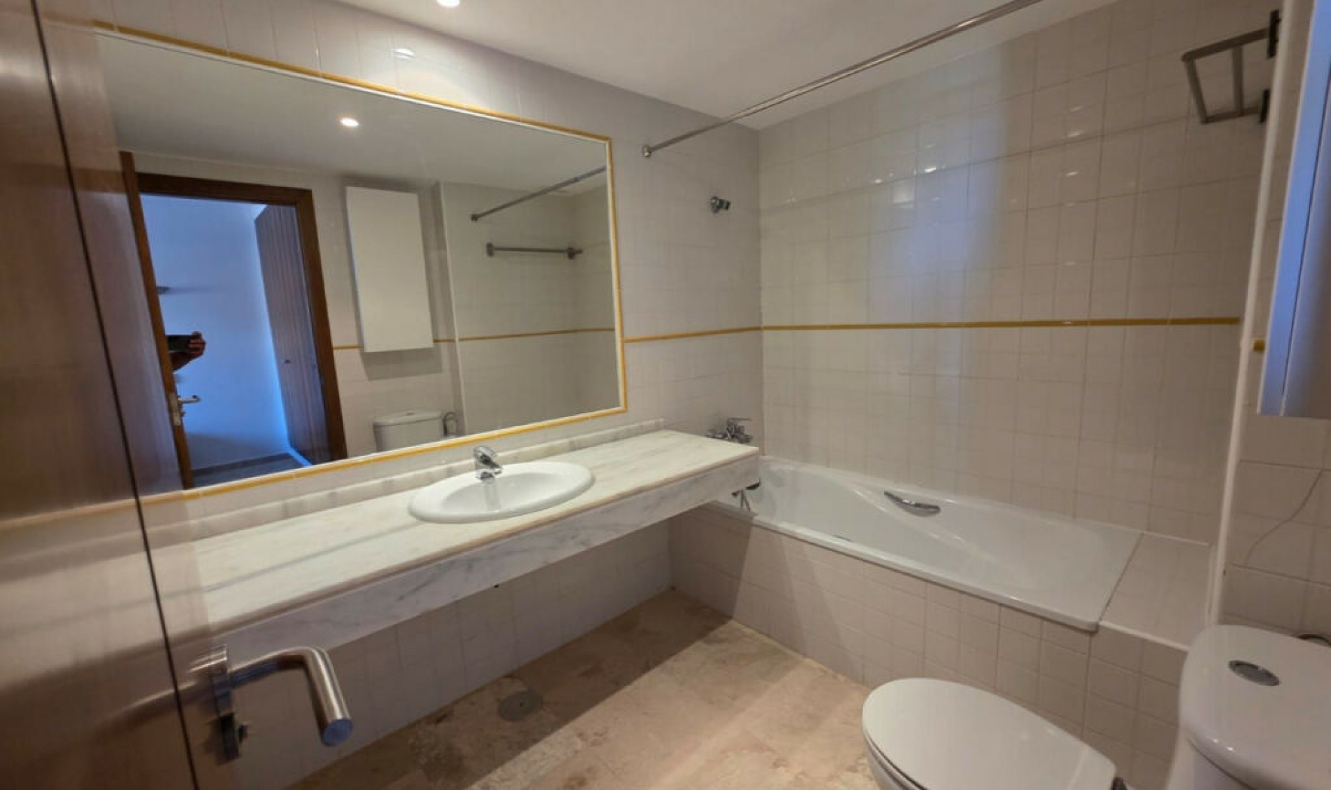 Resale - Apartment -
Punta Prima