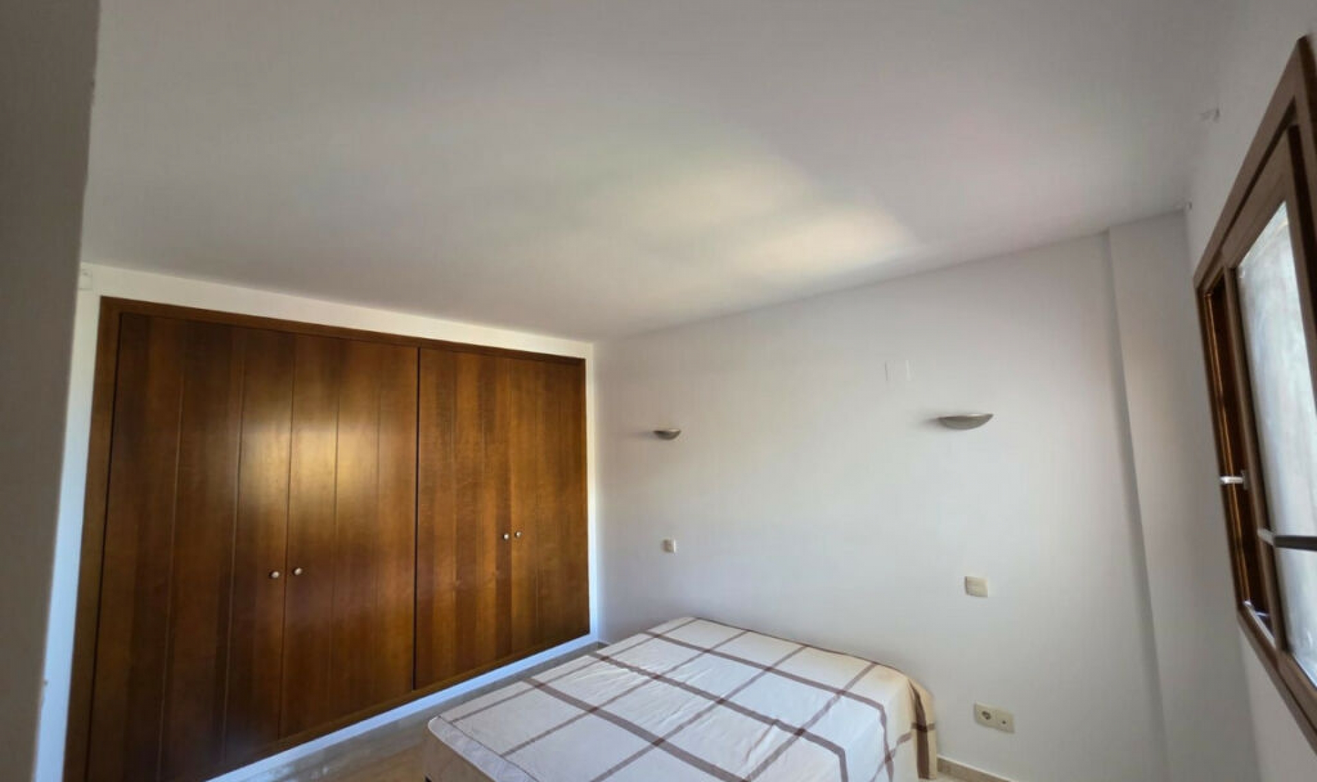 Resale - Apartment -
Punta Prima