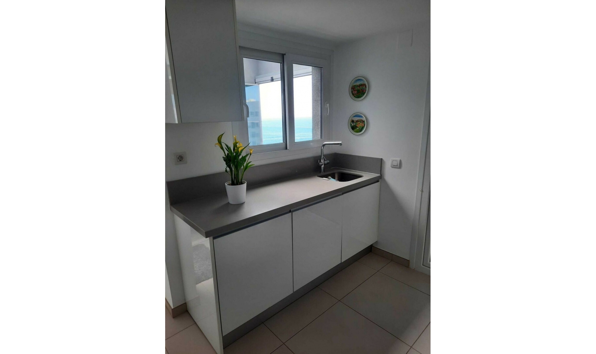 Resale - Apartment -
Punta Prima