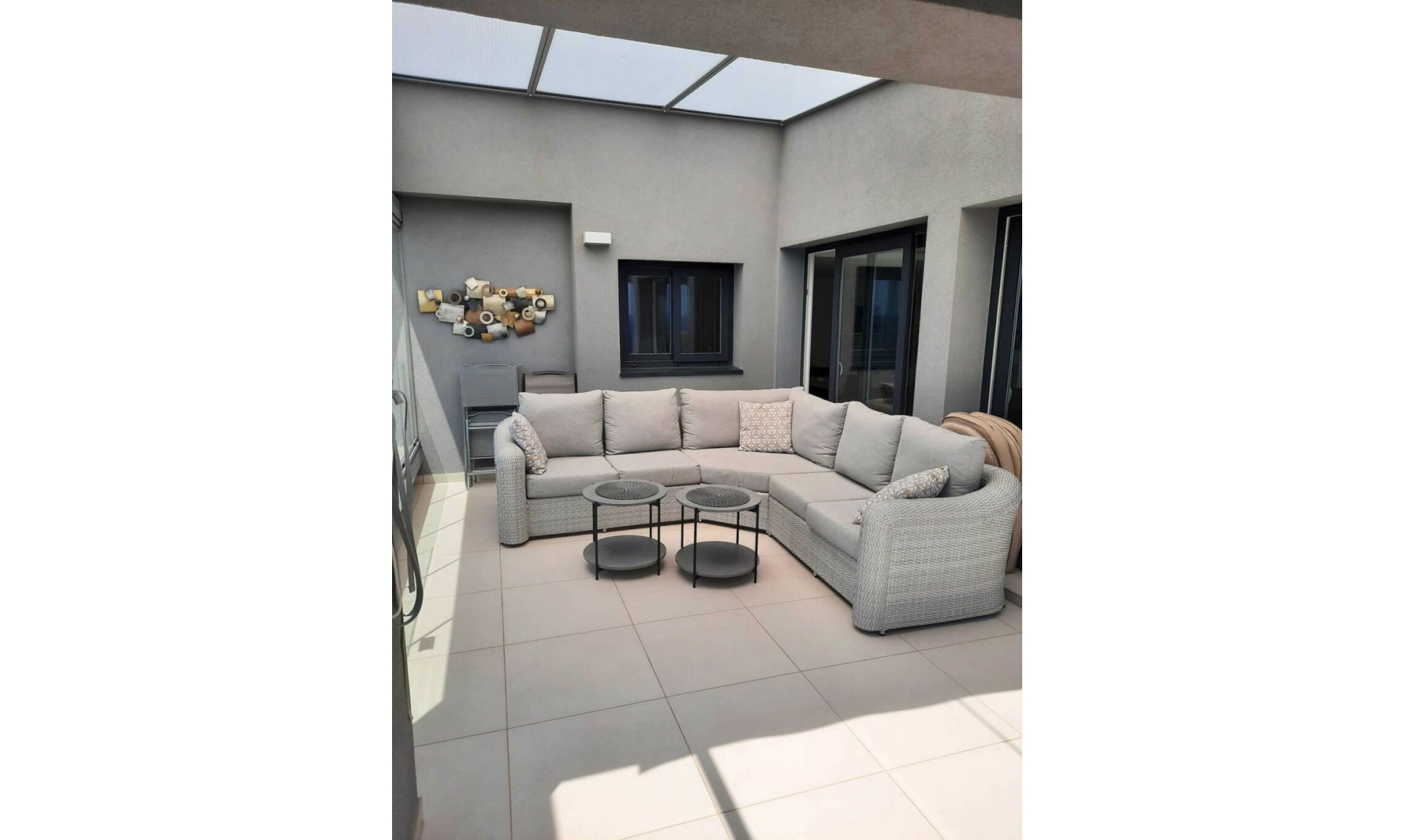 Resale - Apartment -
Punta Prima