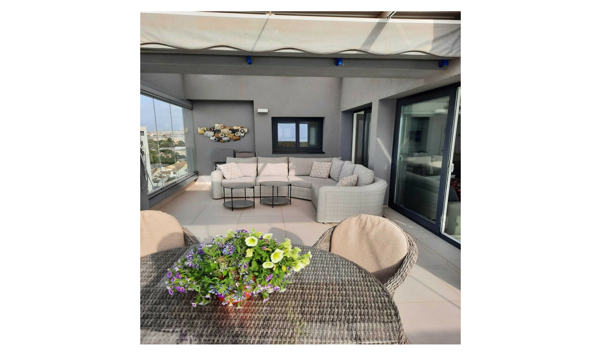 Resale - Apartment -
Punta Prima