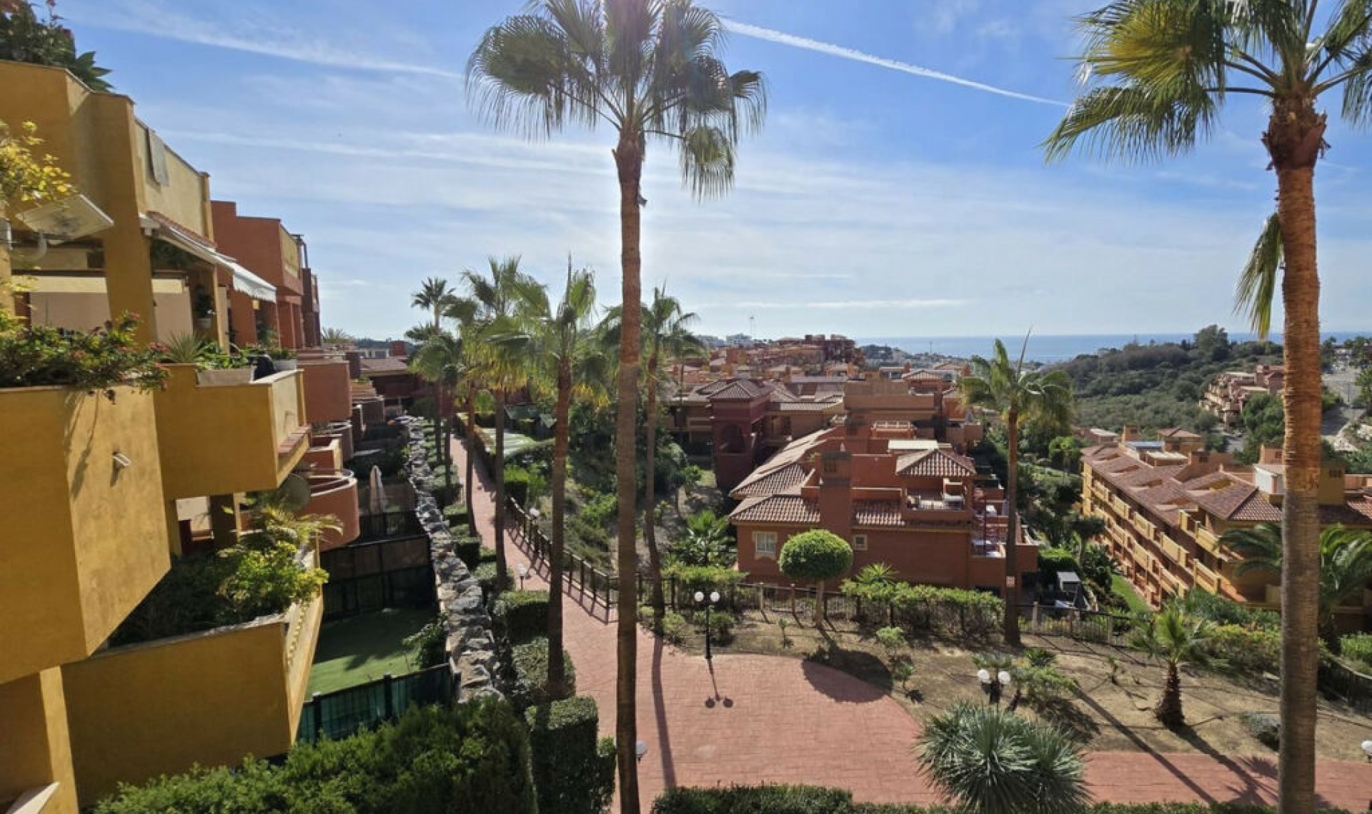 Resale - Apartment -
Reserva de Marbella