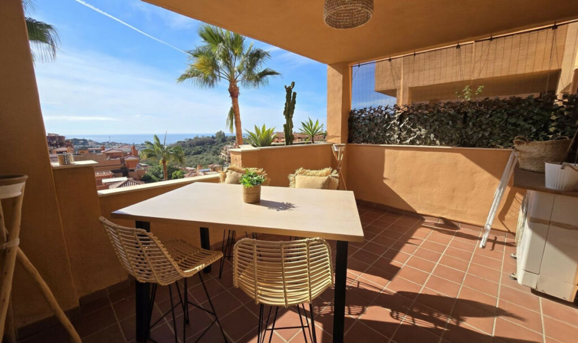 Resale - Apartment -
Reserva de Marbella