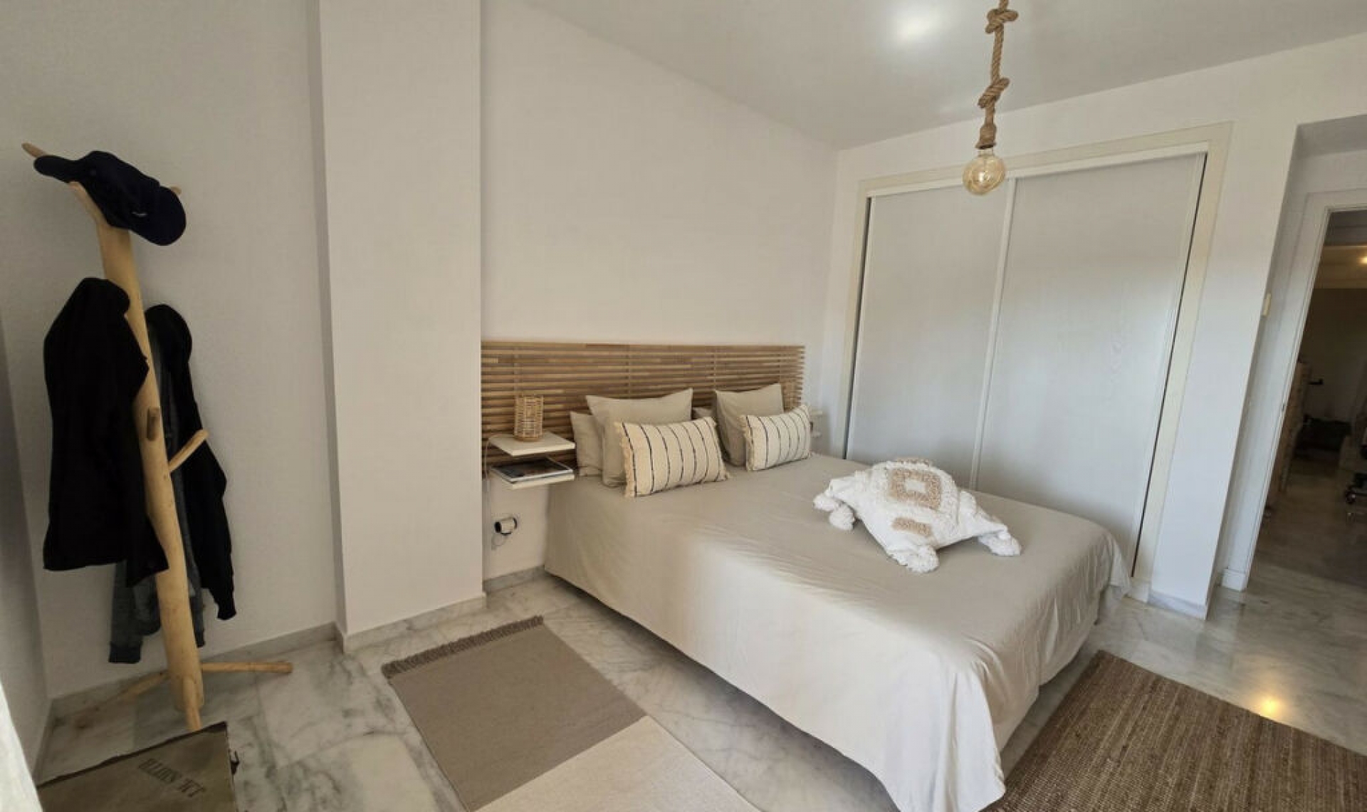 Resale - Apartment -
Reserva de Marbella