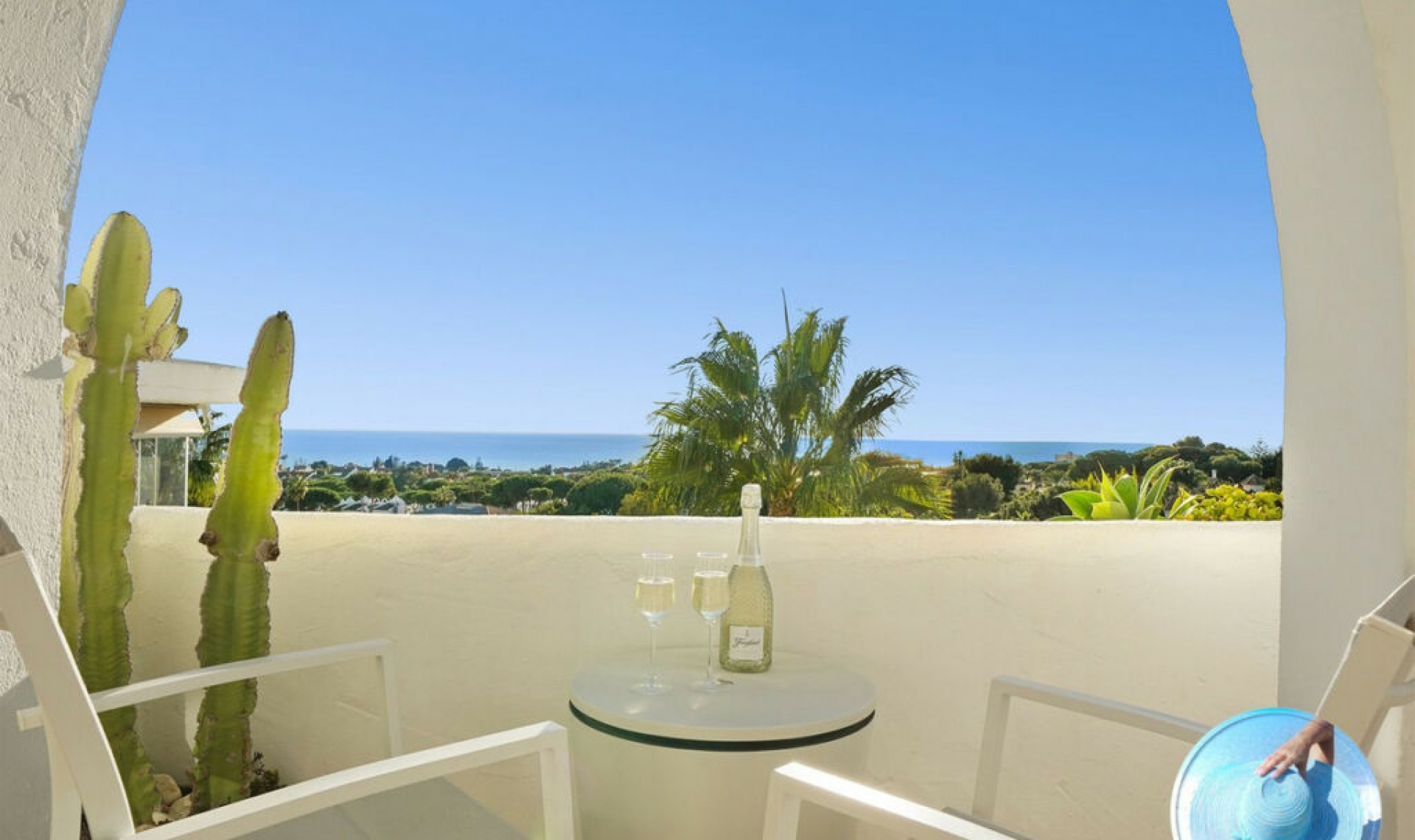 Resale - Apartment -
Reserva de Marbella