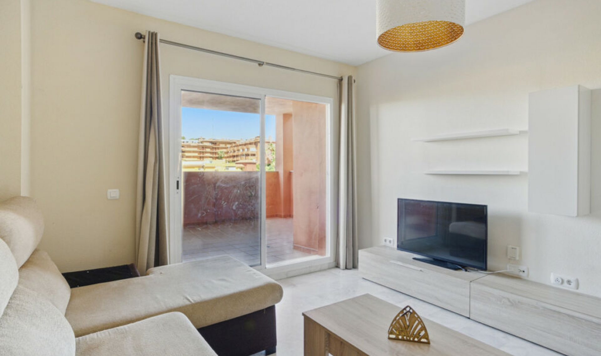 Resale - Apartment -
Reserva de Marbella