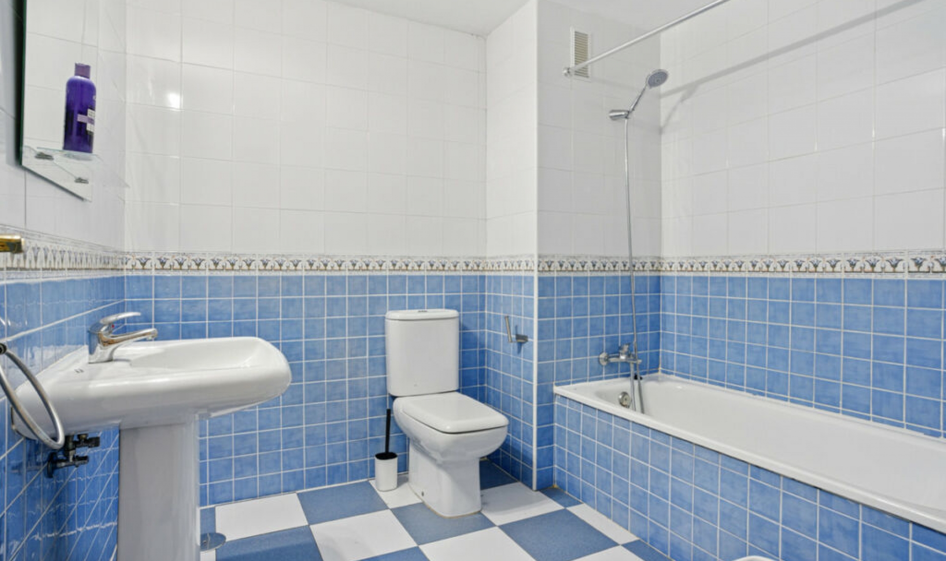 Resale - Apartment -
Reserva de Marbella