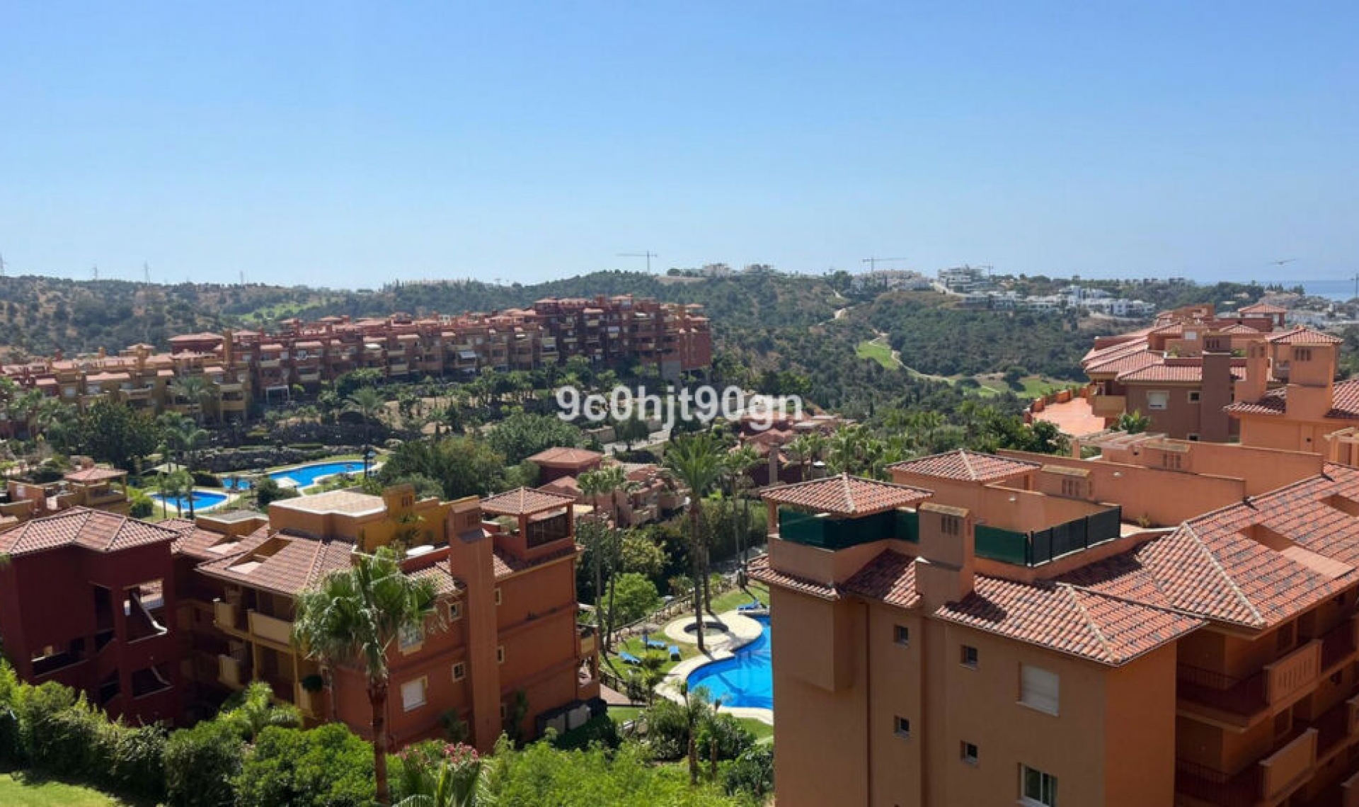 Resale - Apartment -
Reserva de Marbella