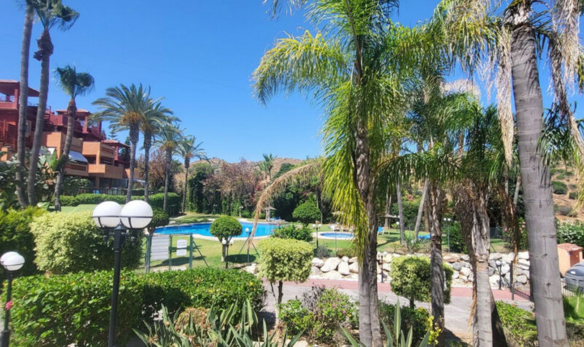 Resale - Apartment -
Reserva de Marbella