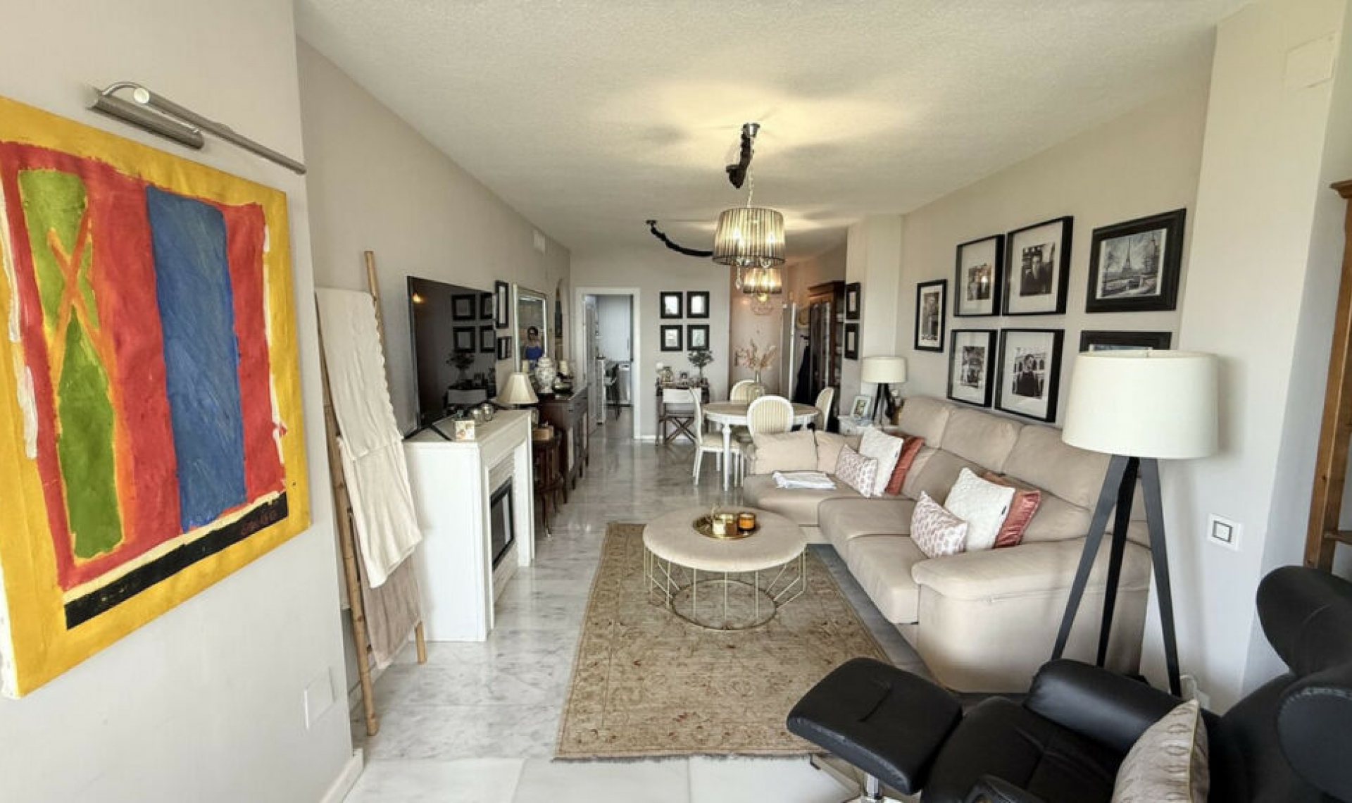 Resale - Apartment -
Reserva de Marbella